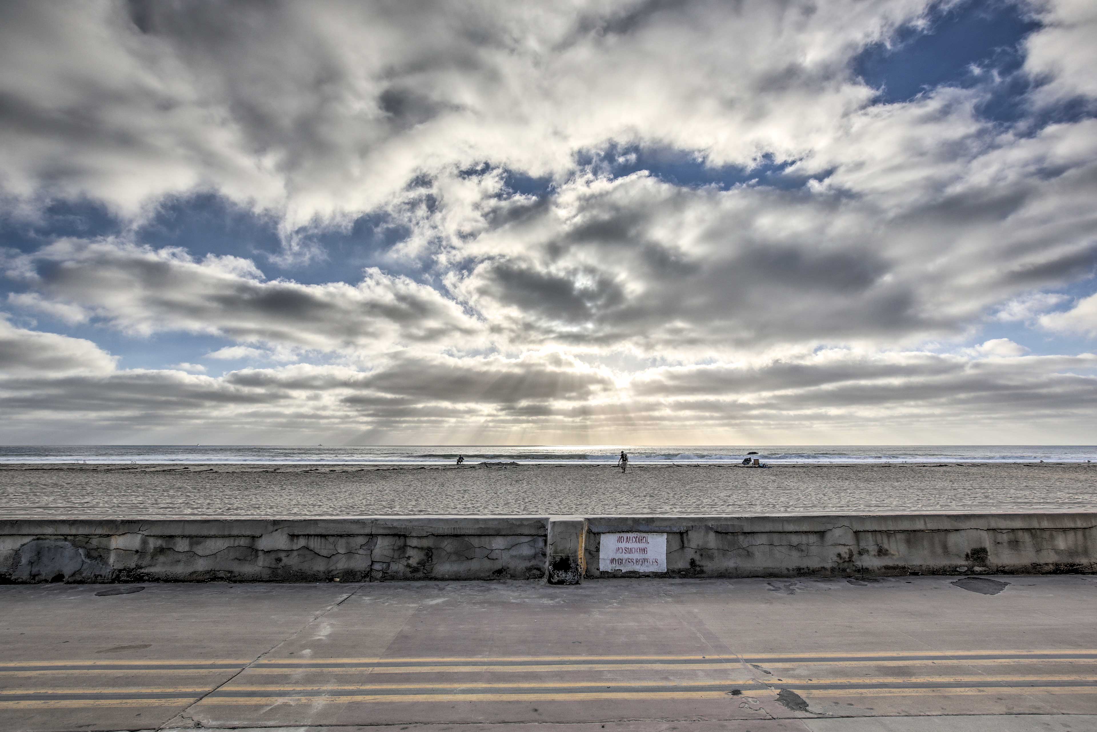 Minutes to Mission Beach & the Ocean Front Walk