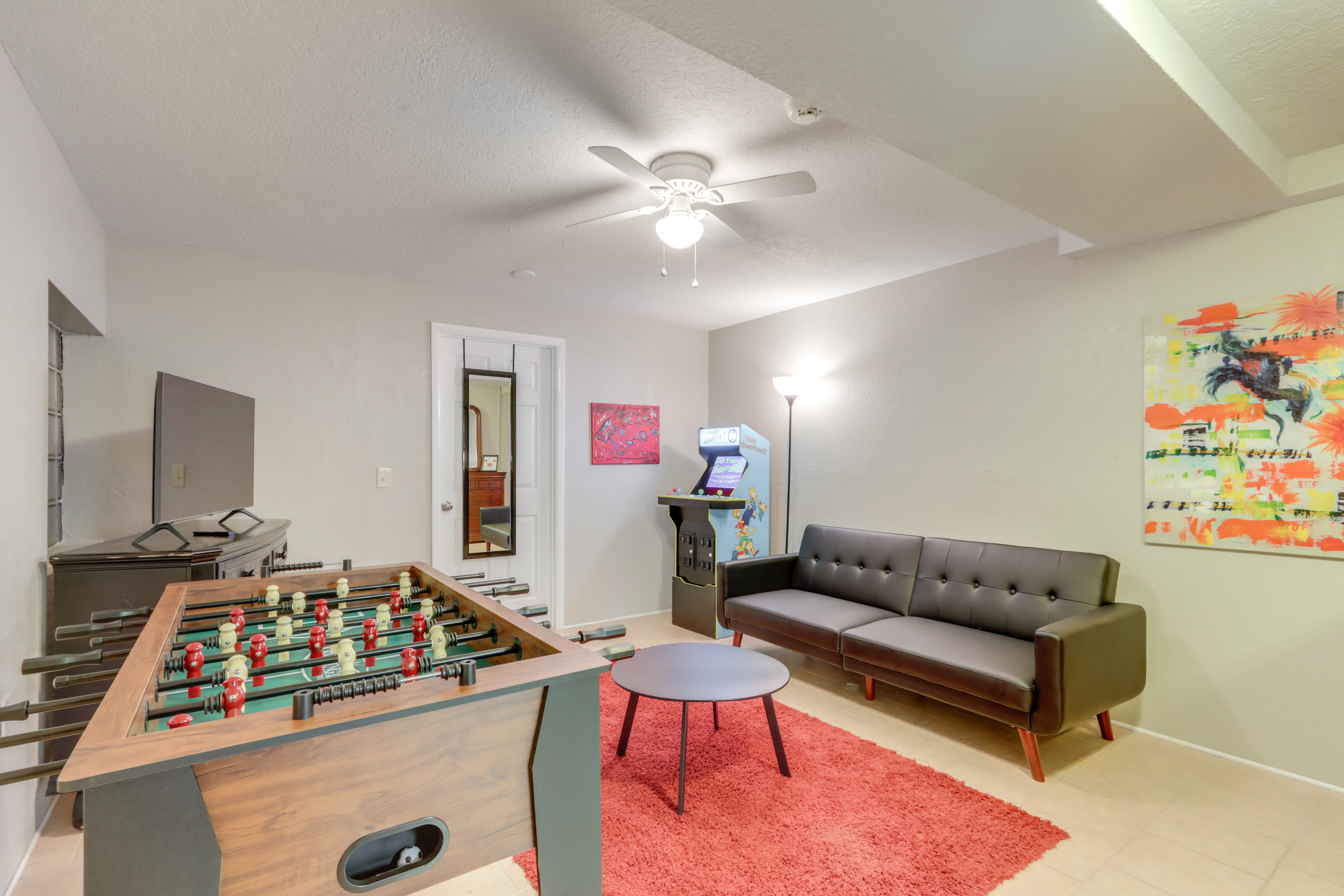 Game Room | Lower Level | Full Futon | Smart TV