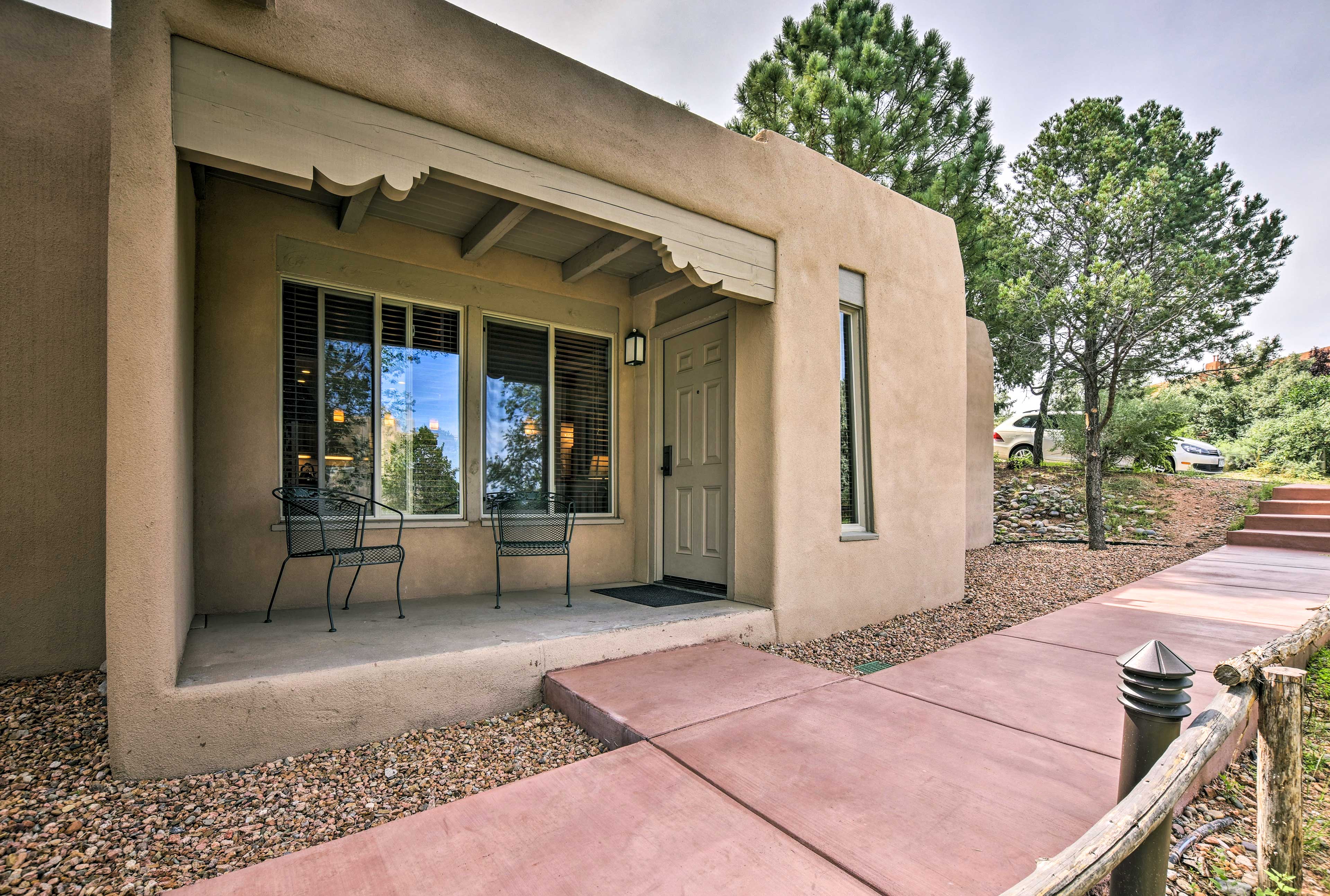 Santa Fe Vacation Rental | 1BR | 1BA | 670 Sq Ft | Stairs Required