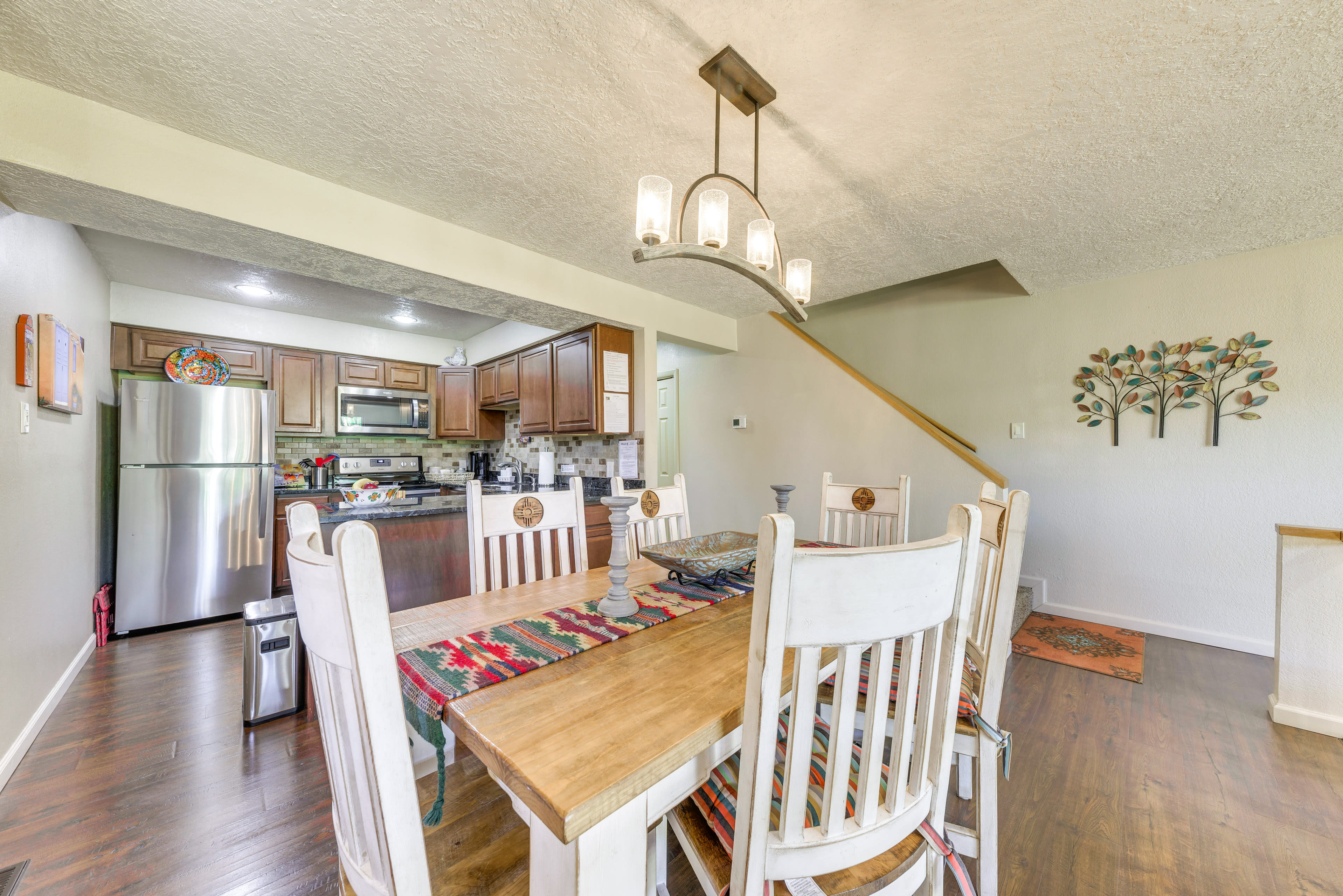 Kitchen & Dining | Open Floor Plan | Free WiFi