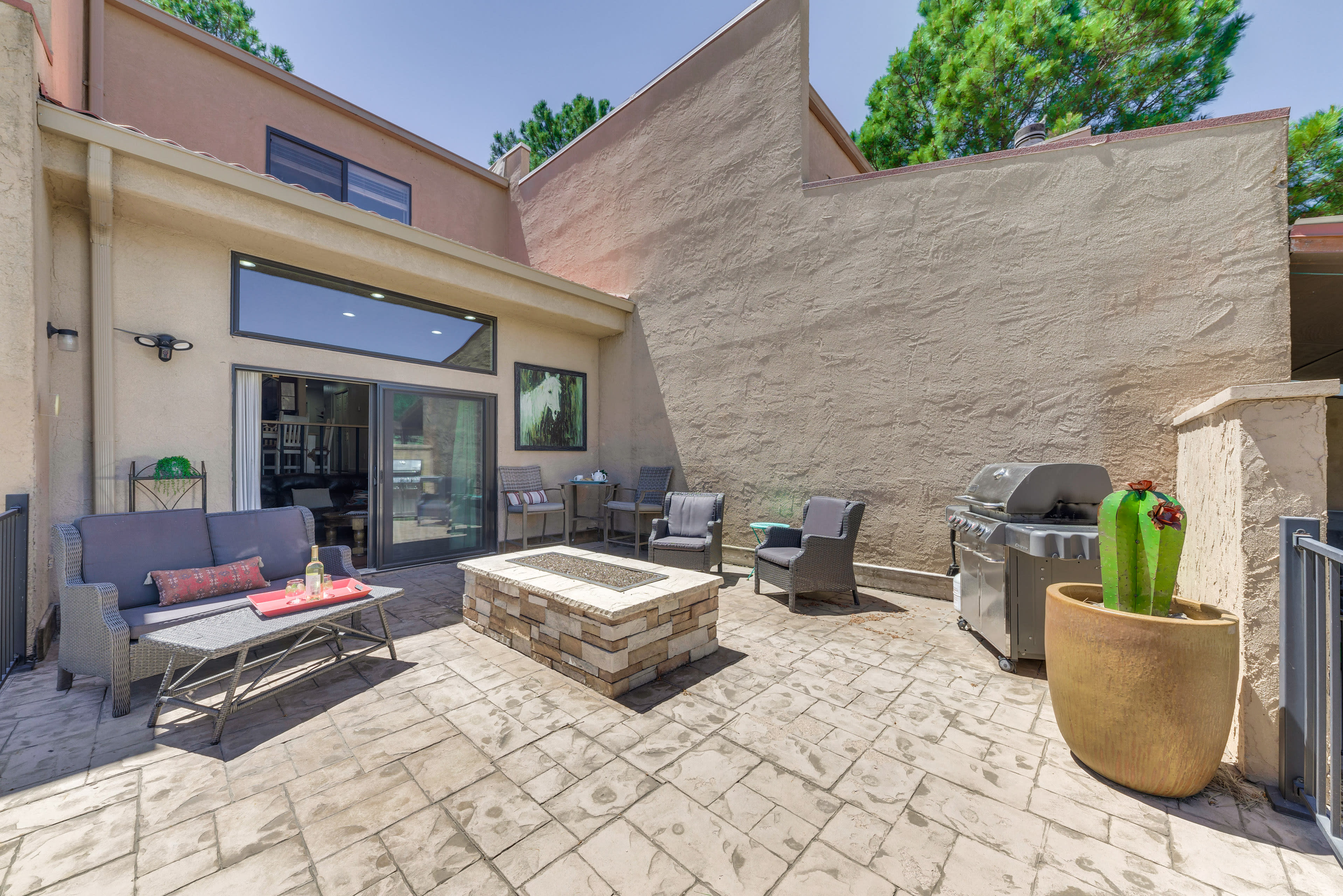 Private Patio | Fire Pit | Gas Grill