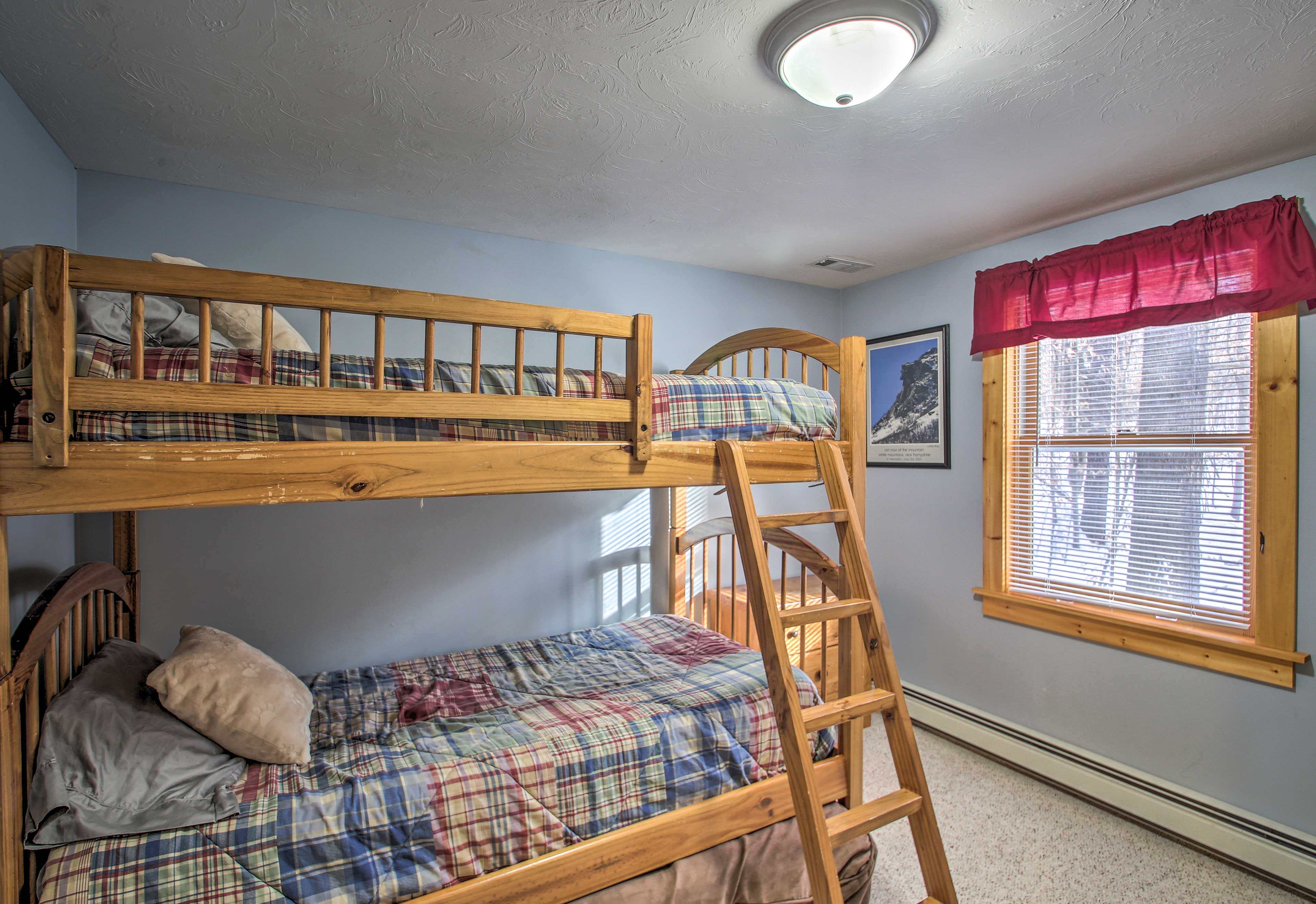 Bedroom 3 | Twin Bunk Bed