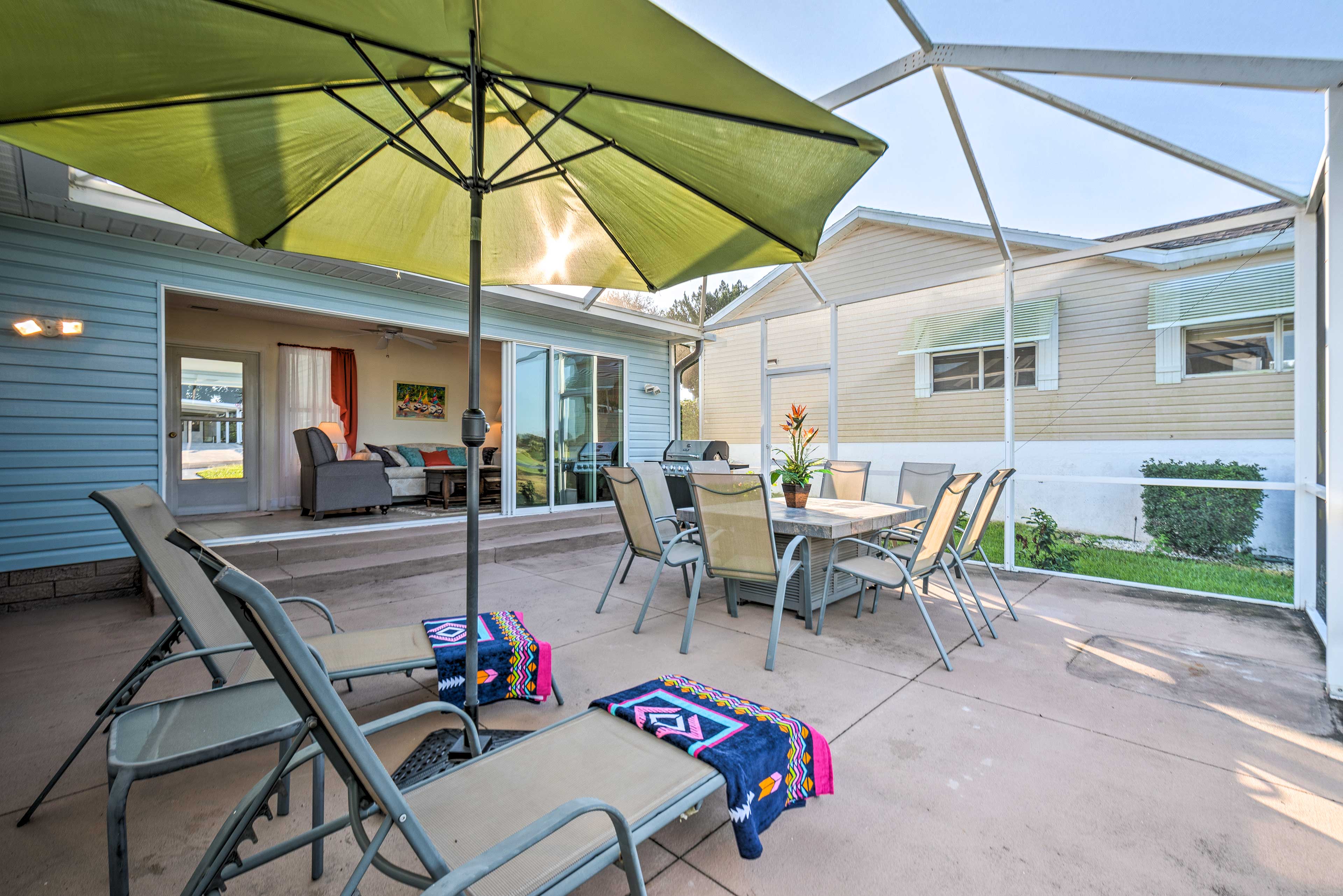 Screened-In Lanai | Pet Friendly w/ Fee (1 Dog Max)