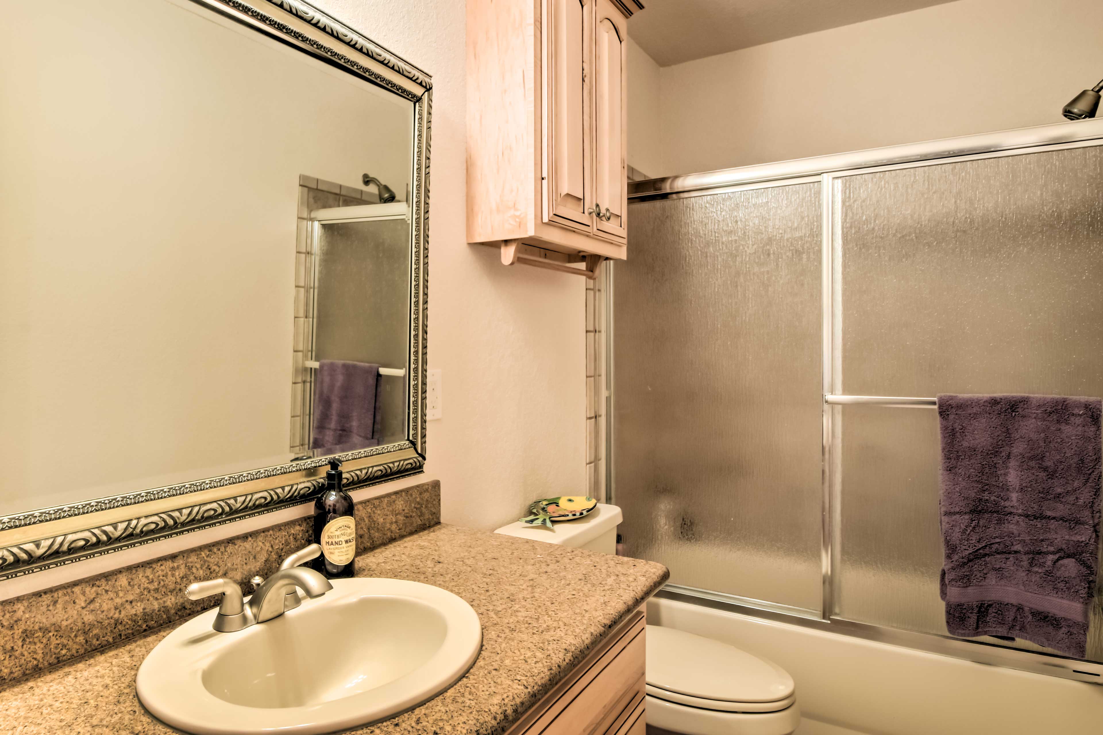 Full Bathroom | Towels & Linens Provided