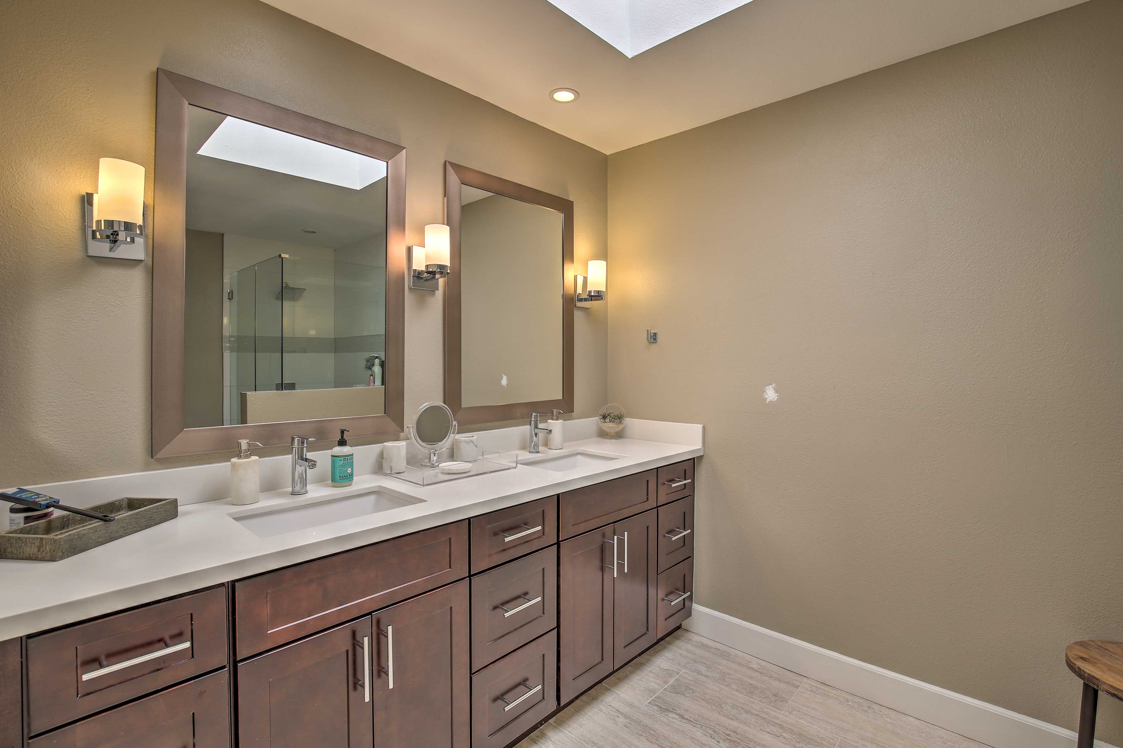 Full Bathroom | Towles Provided