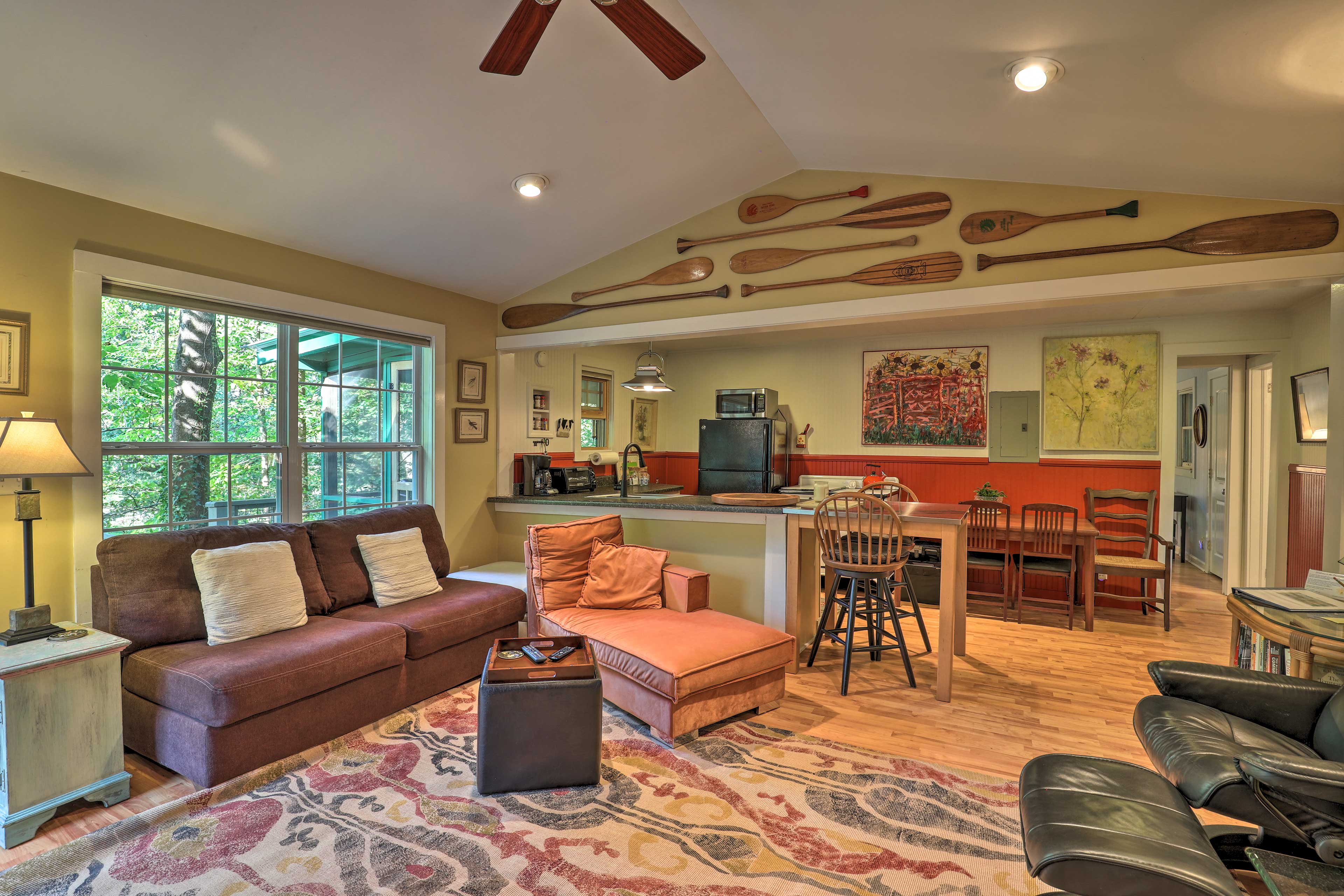 Living Room | Open Floor Plan