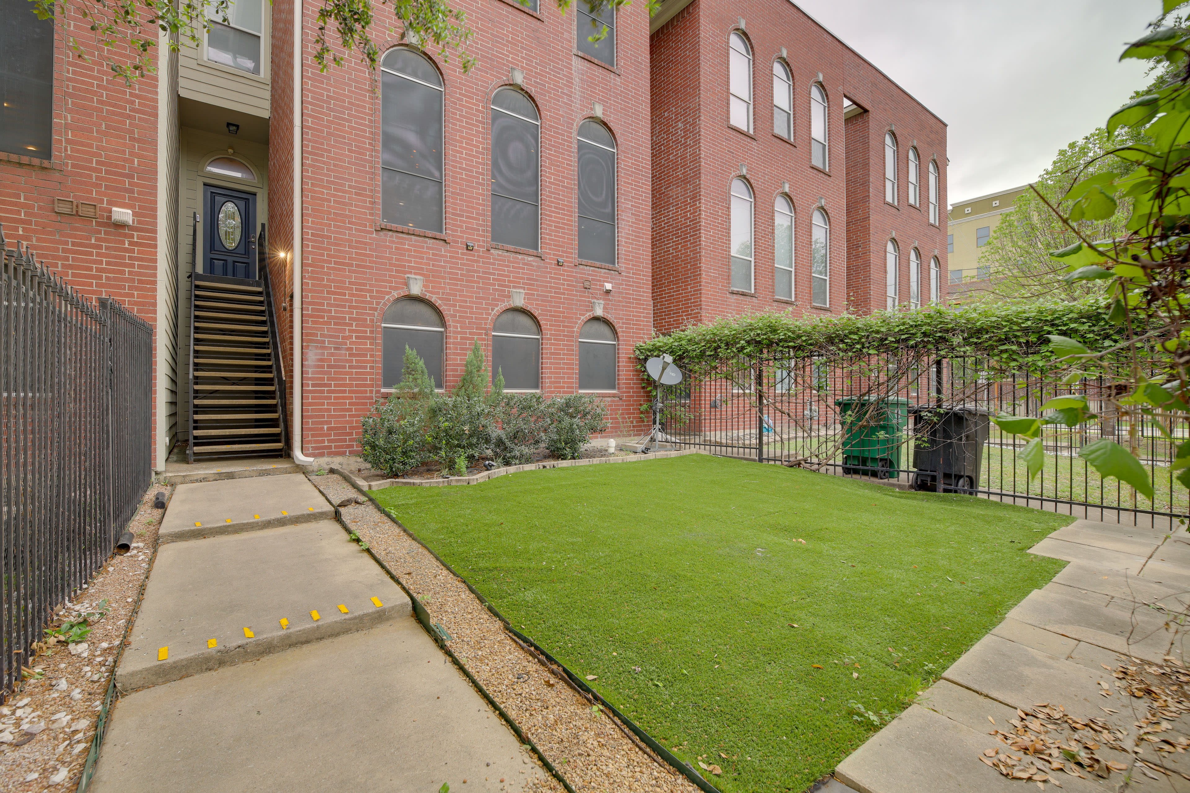 Fenced Courtyard