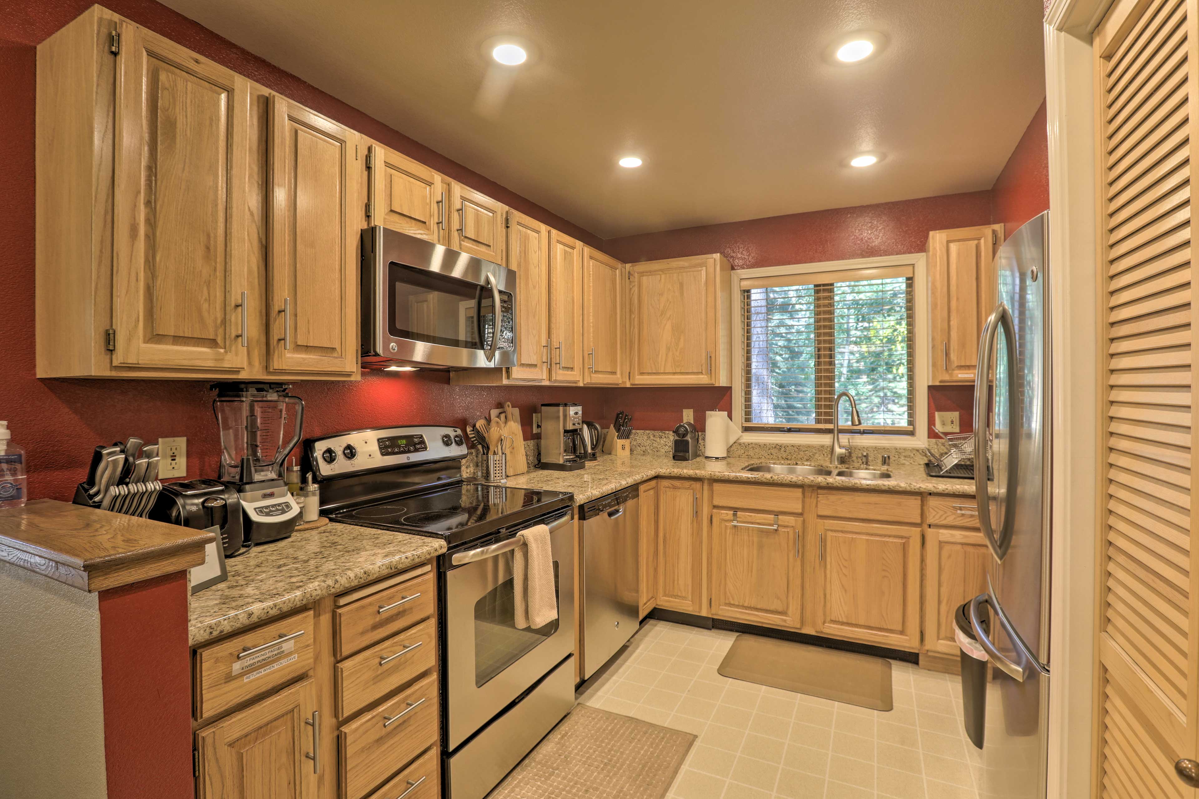 Kitchen | Fully Equipped