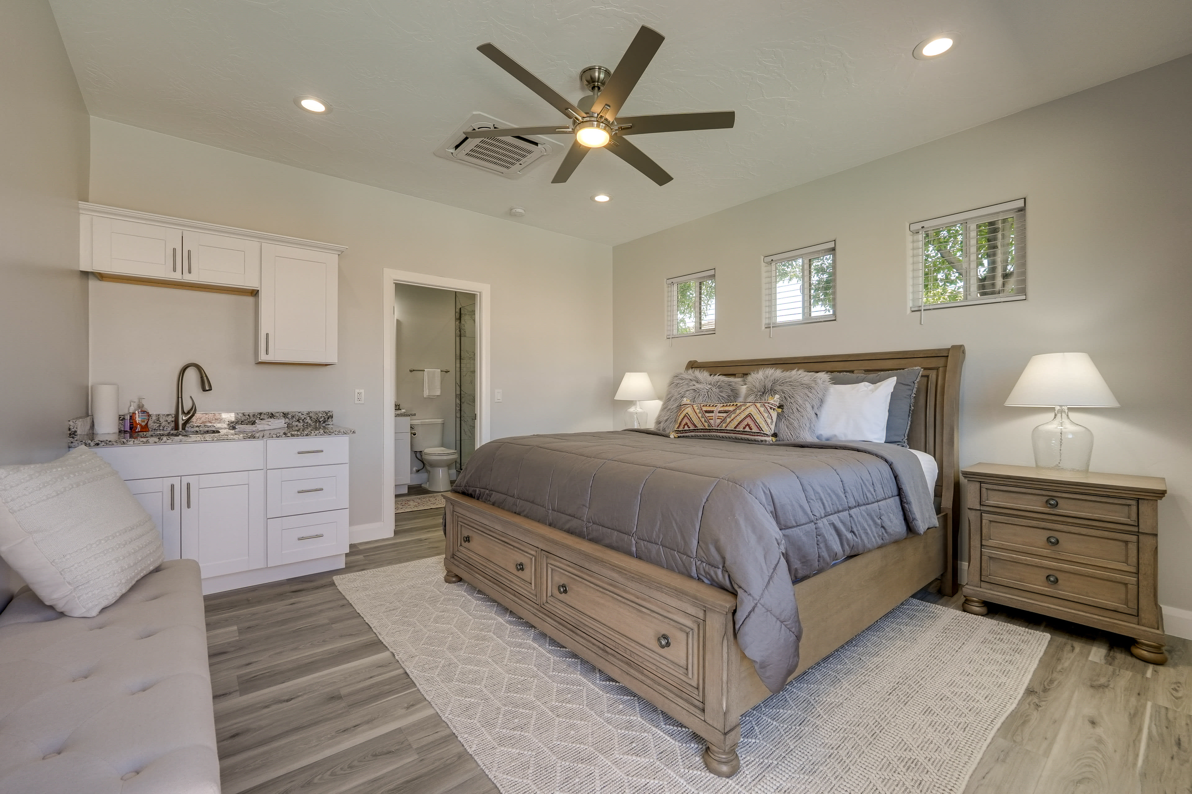 Bedroom 5 (Casita) | King Bed