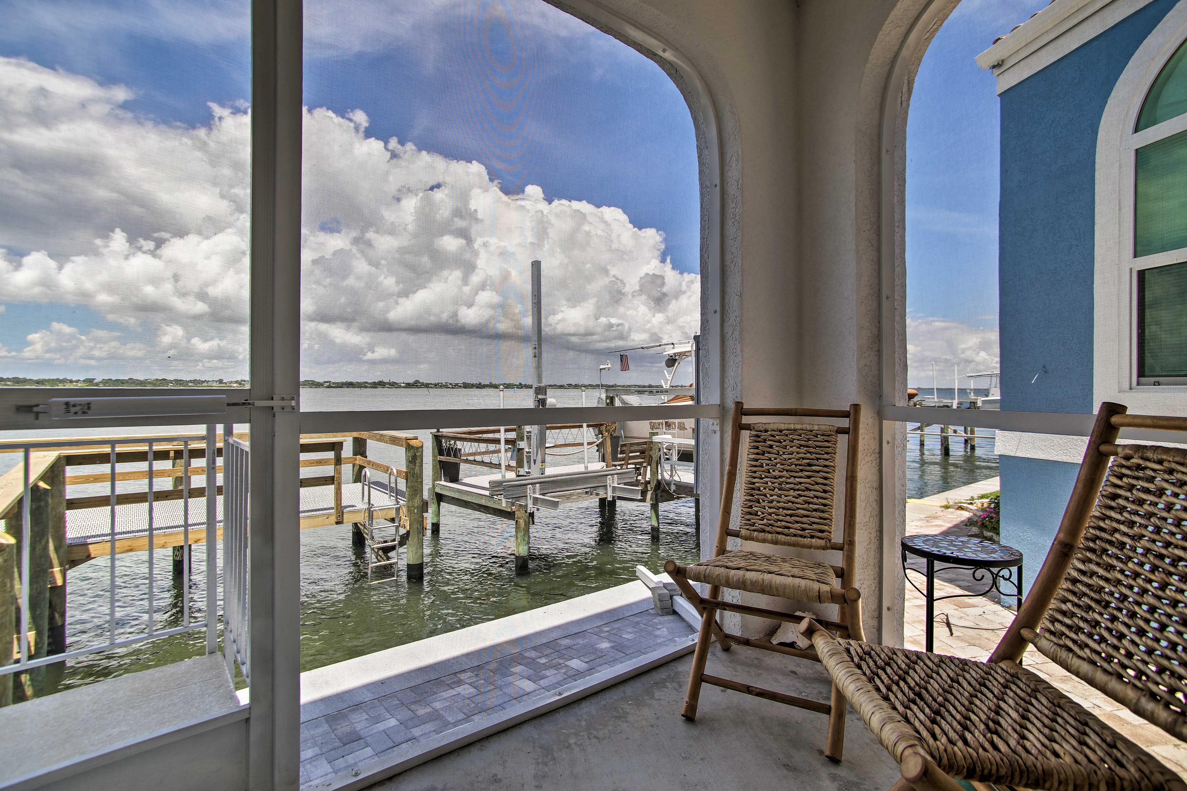 Jensen Beach Vacation Rental | 3BR | 2.5BA | 1,550 Sq Ft | 4 Stairs to Enter