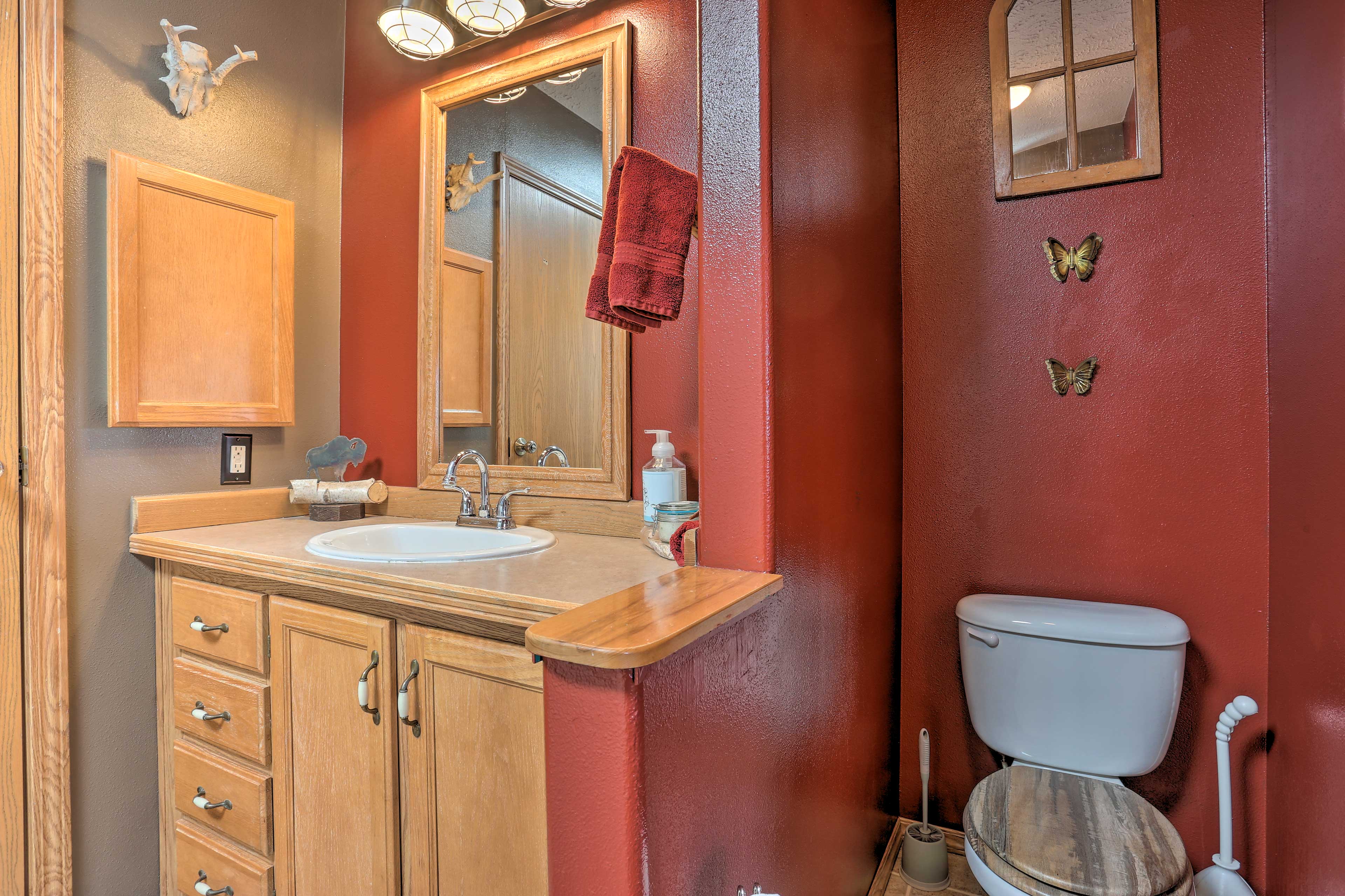 Full Bathroom