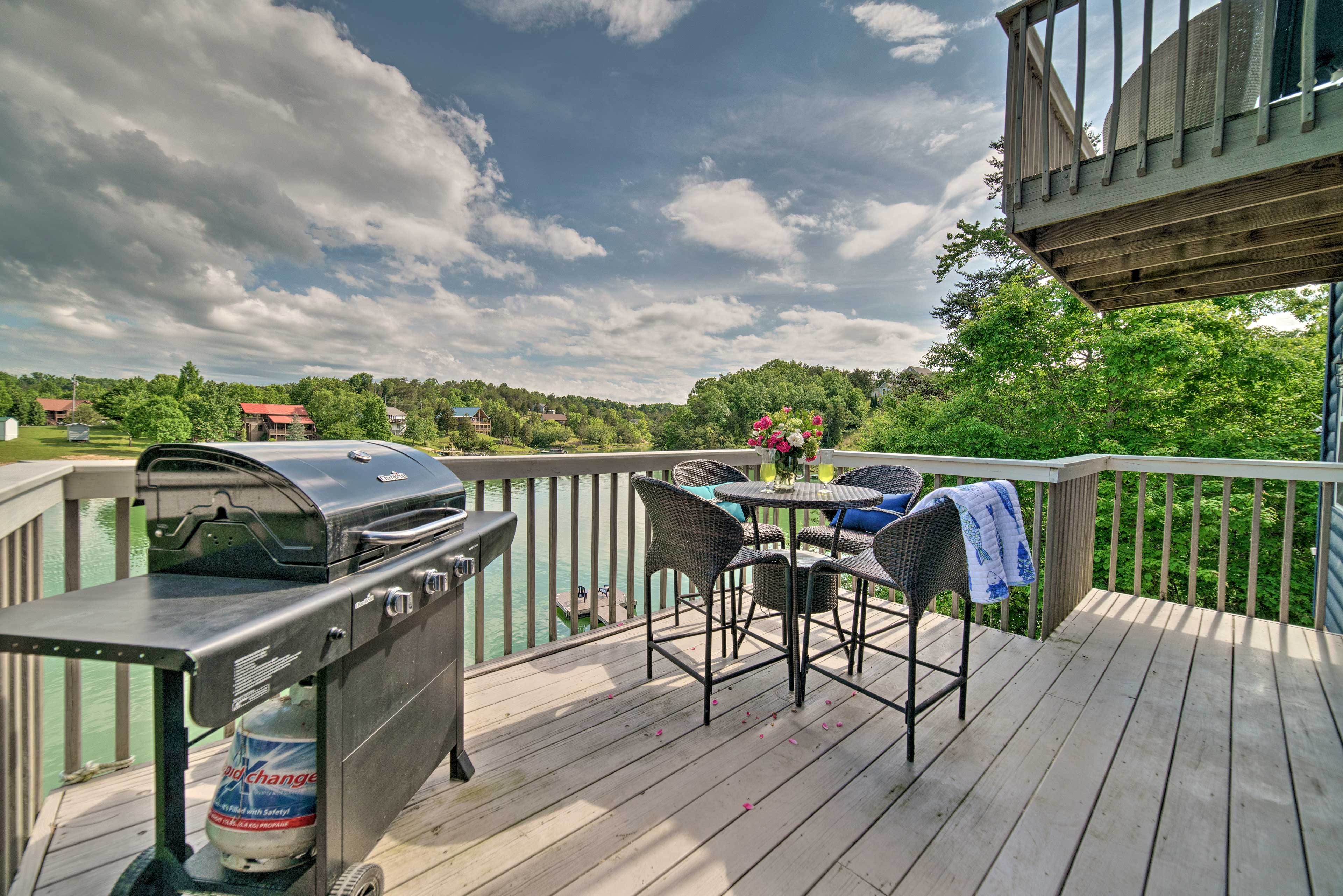 Private Deck | Gas Grill | Fire Pit (Wood Not Provided)