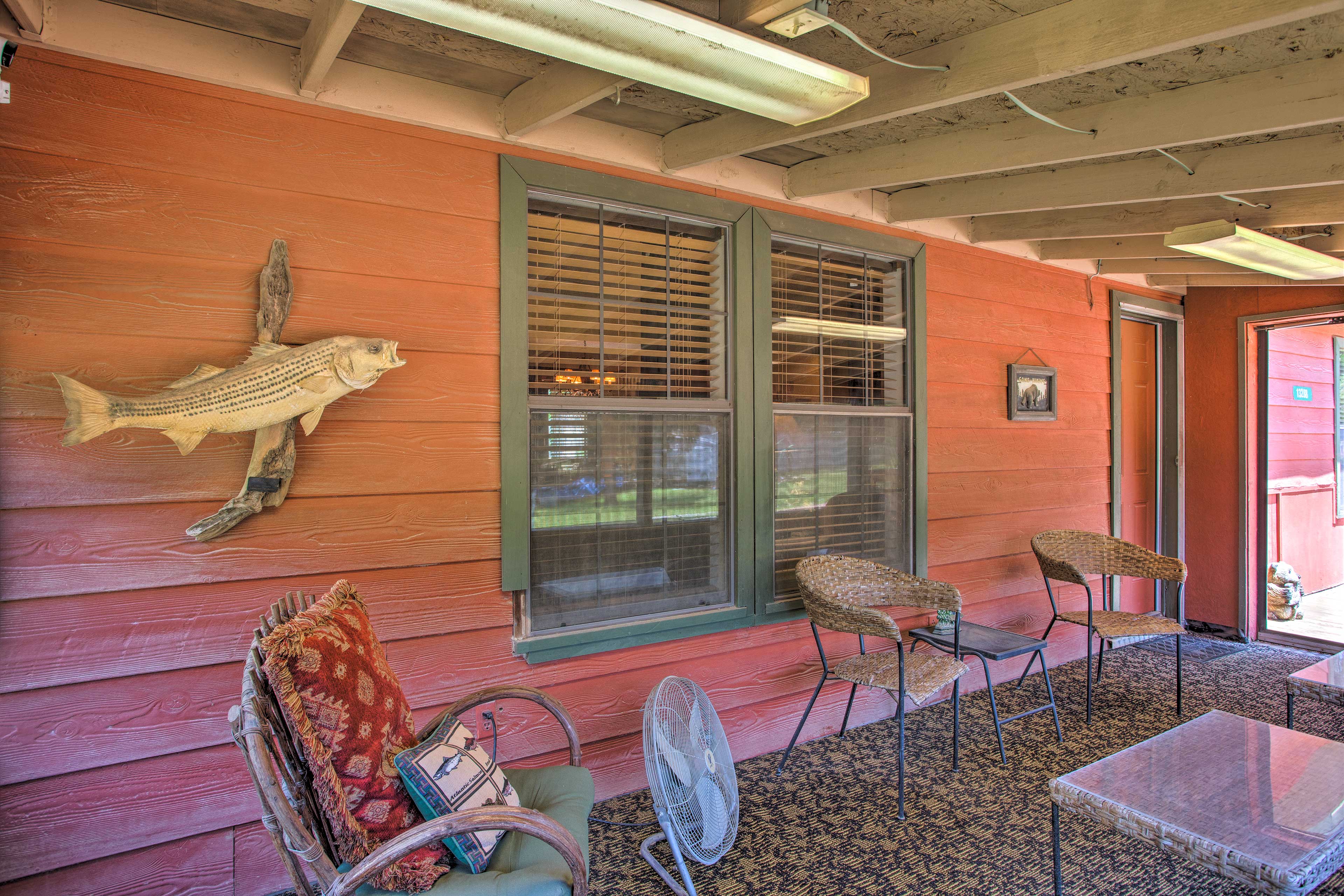 Screened-In Porch