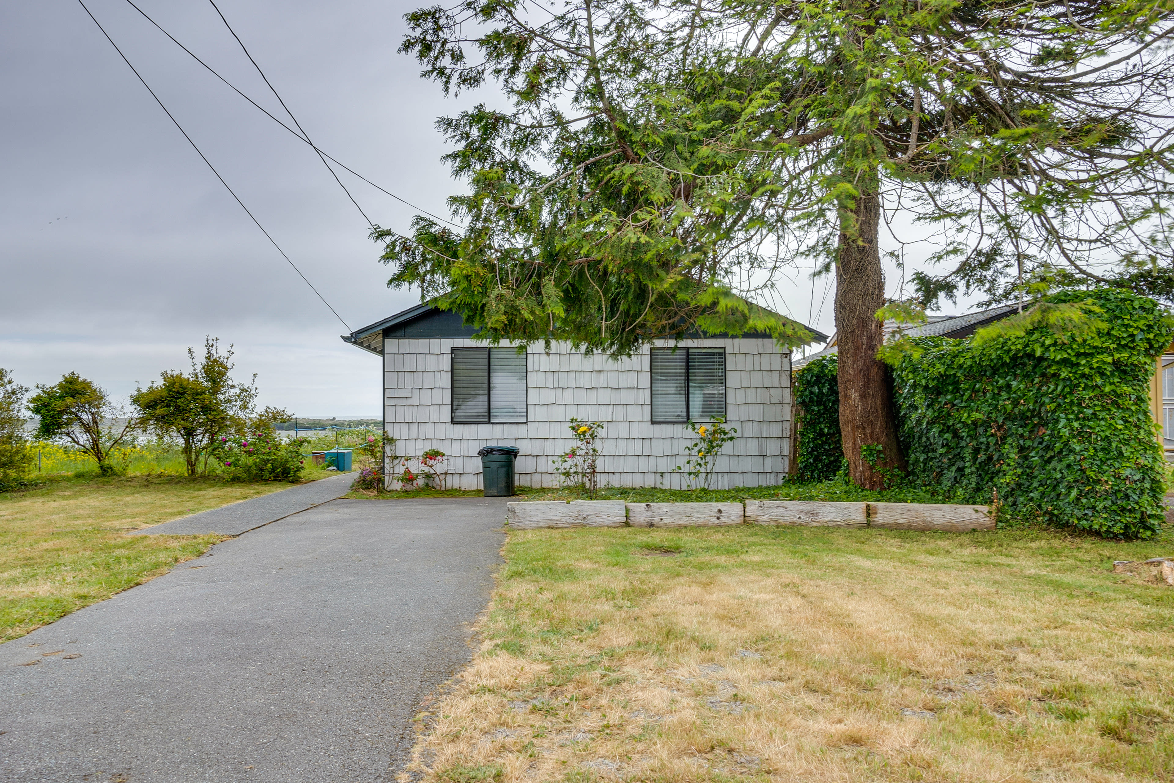 Exterior | Driveway Parking (2 Vehicles)