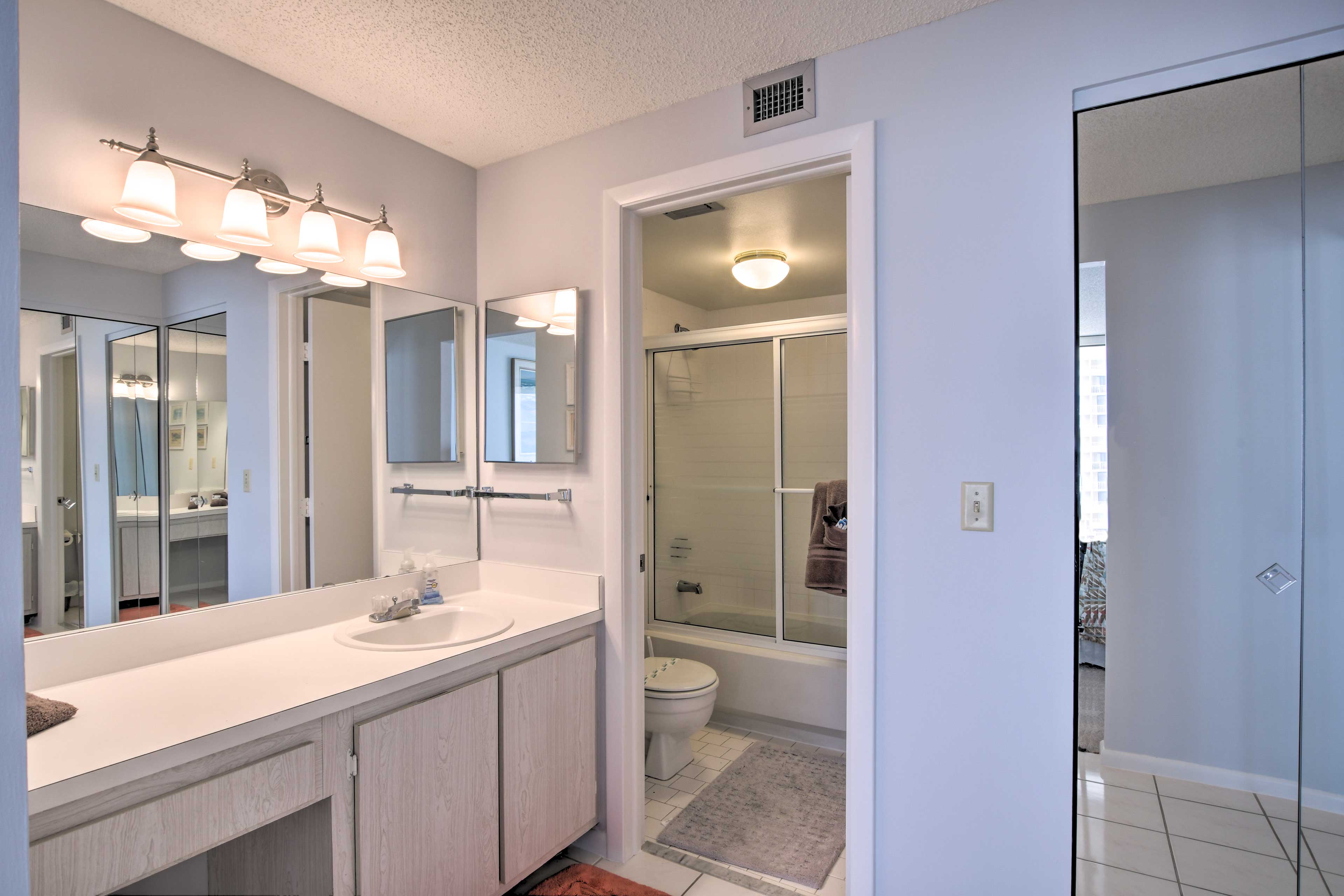 En-Suite Bathroom | Main Level