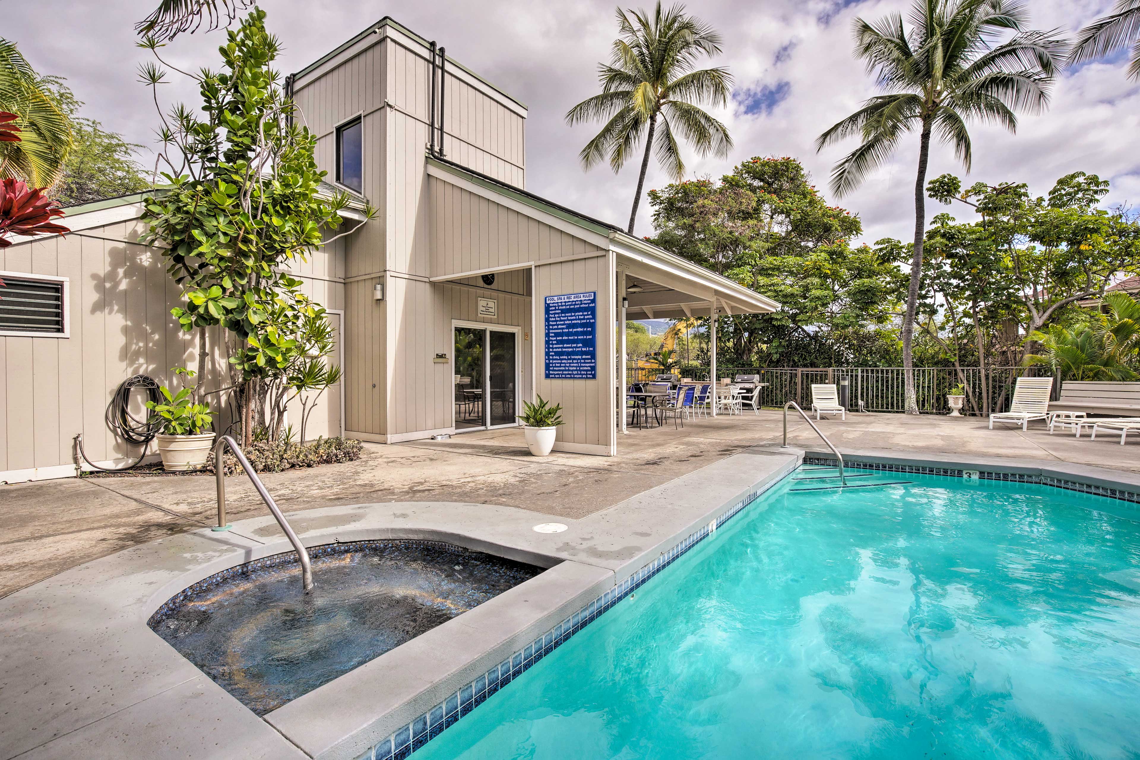 Kailua Bay Resort Community Amenities