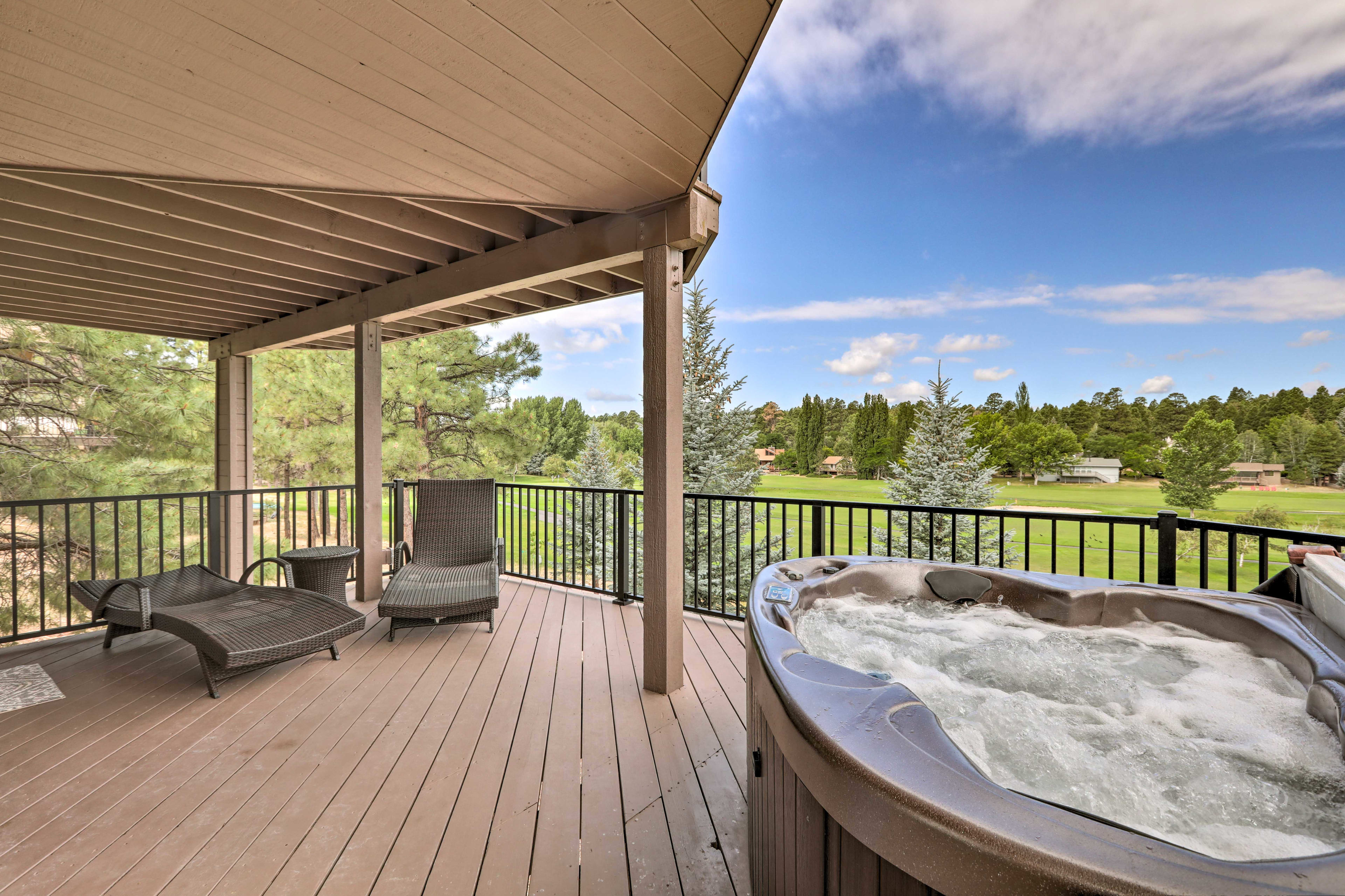 Private Deck w/ Hot Tub