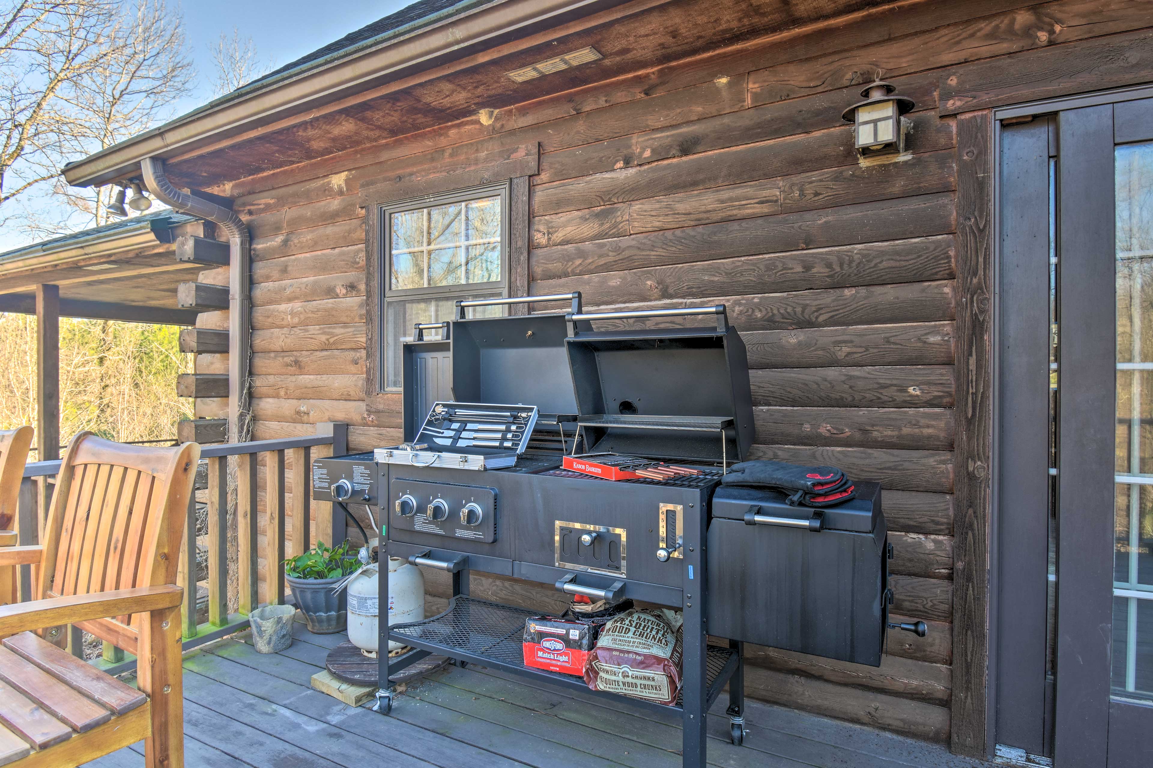 3-Way Grill (Gas, Charcoal, + Smoker)