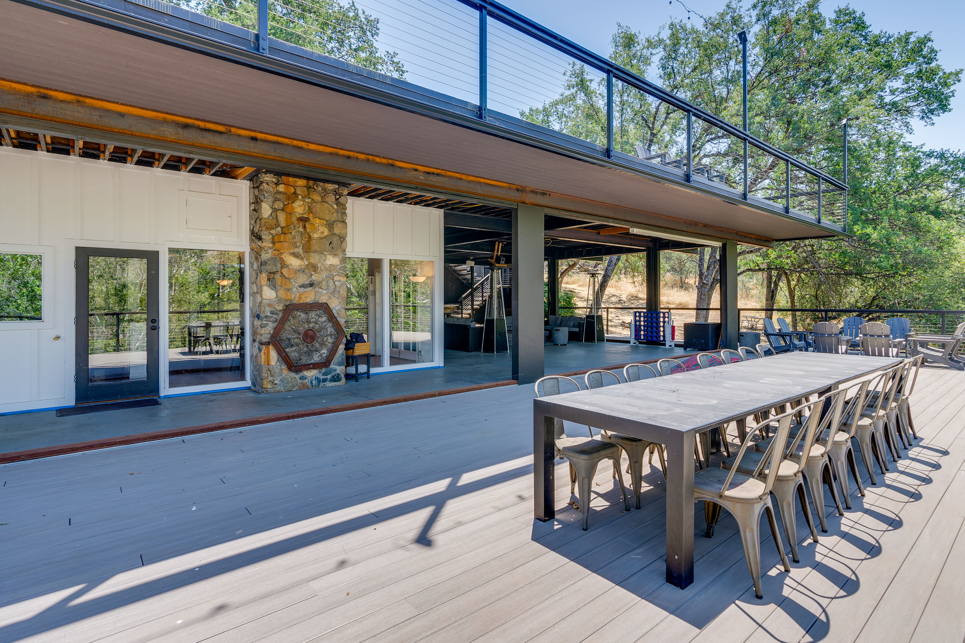 Deck | Outdoor Dining Area