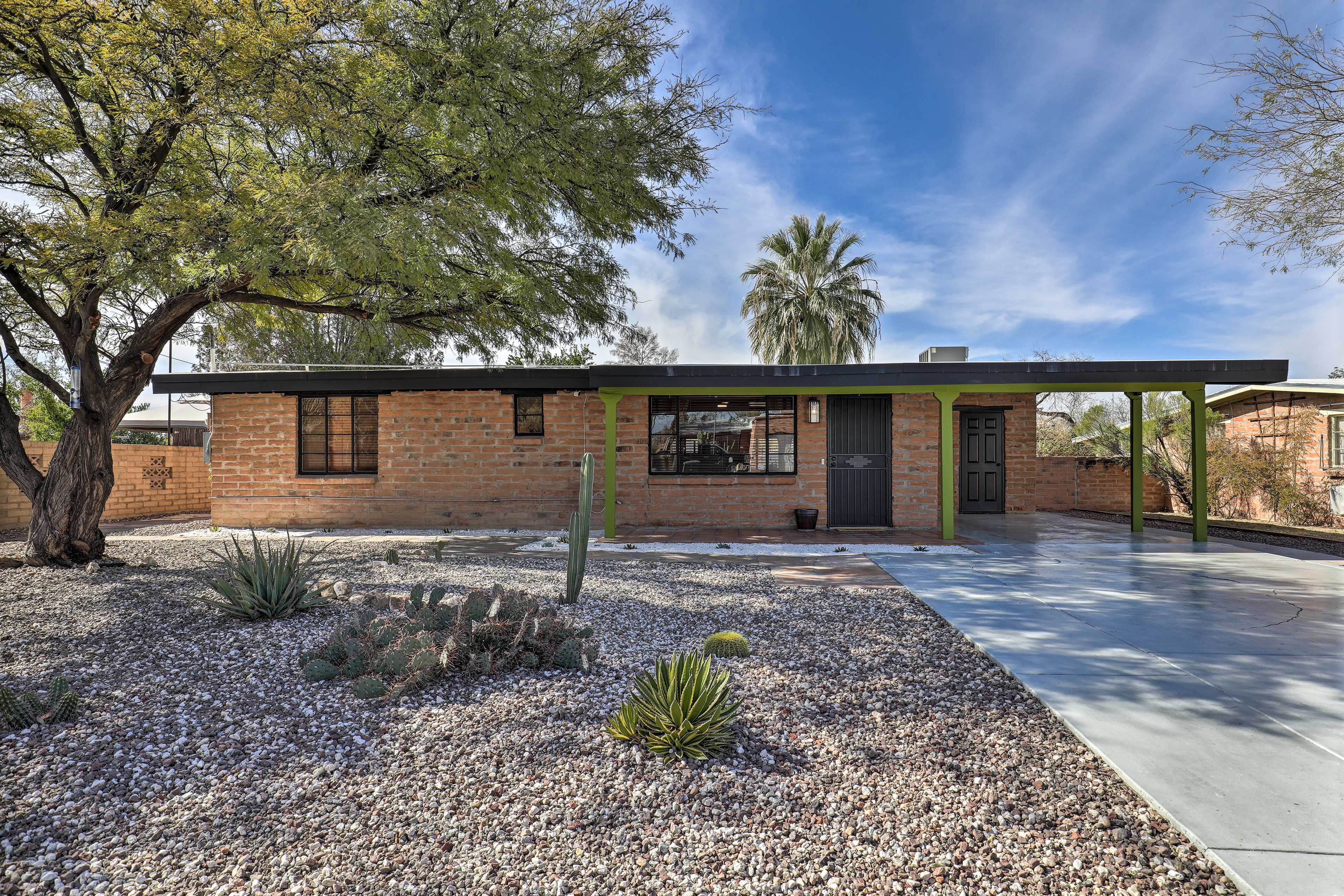 Home Exterior | Carport (1 Vehicle) | Driveway (2 Vehicles)