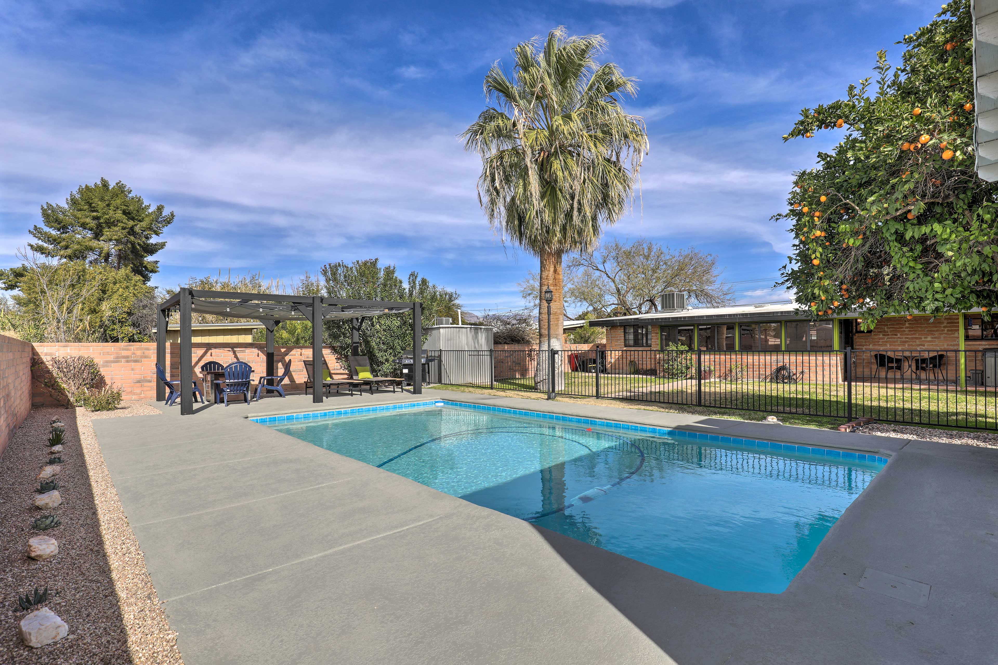 Backyard Oasis | Private Pool | Snowbirds Welcome