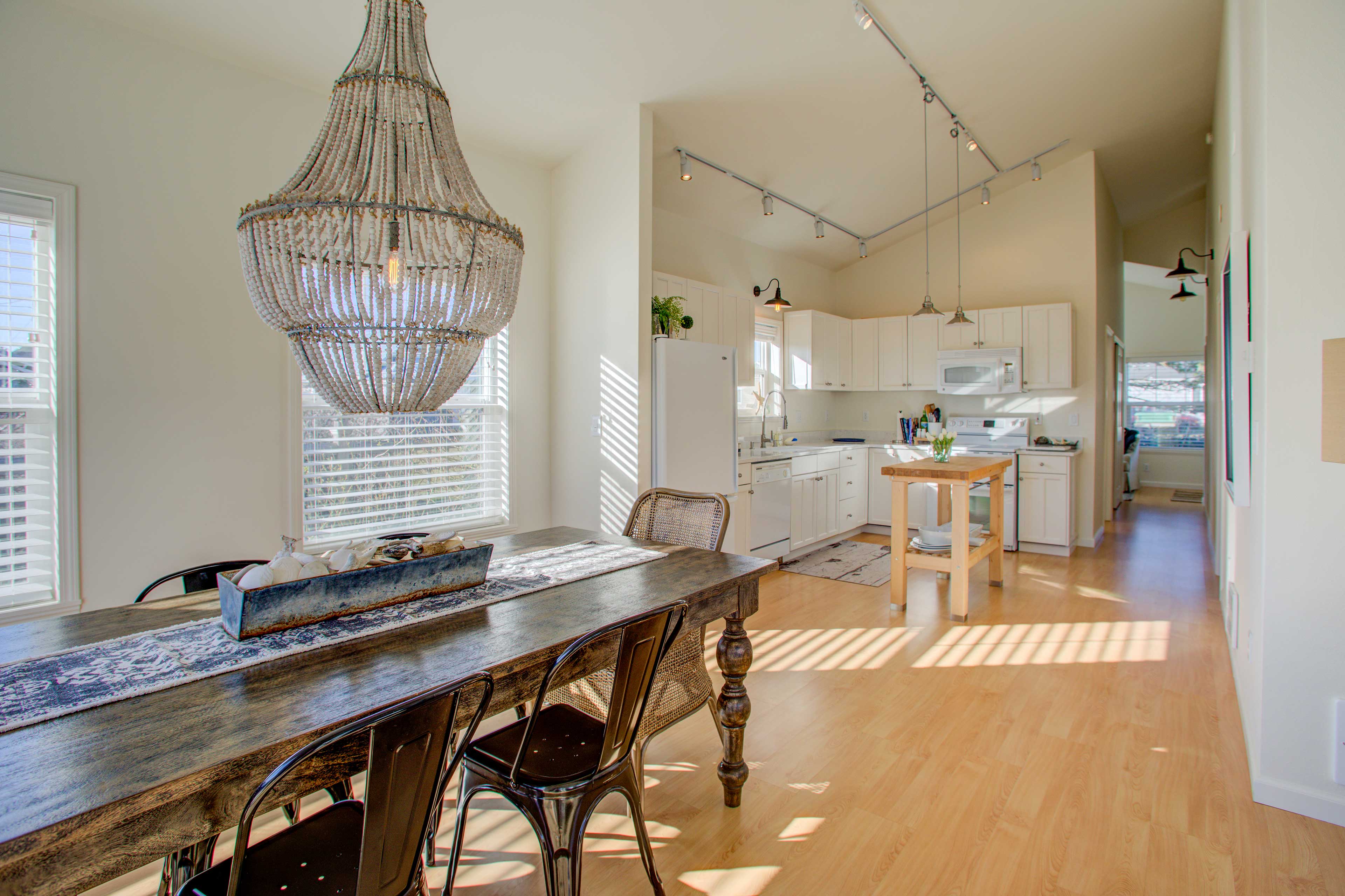 Dining Area | Open Layout