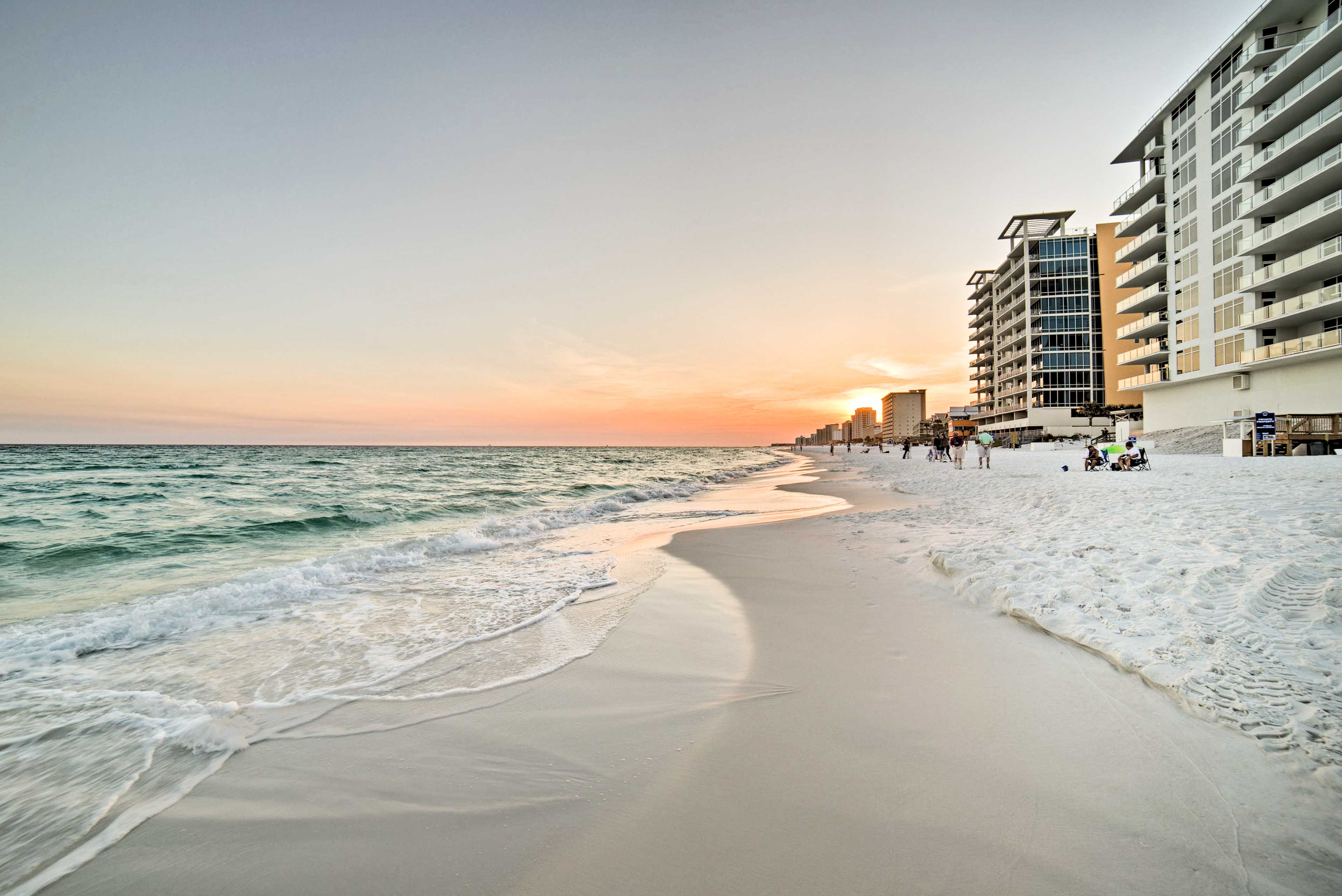 Immerse yourself in coastal bliss at the lavish Palms of Destin Resort!