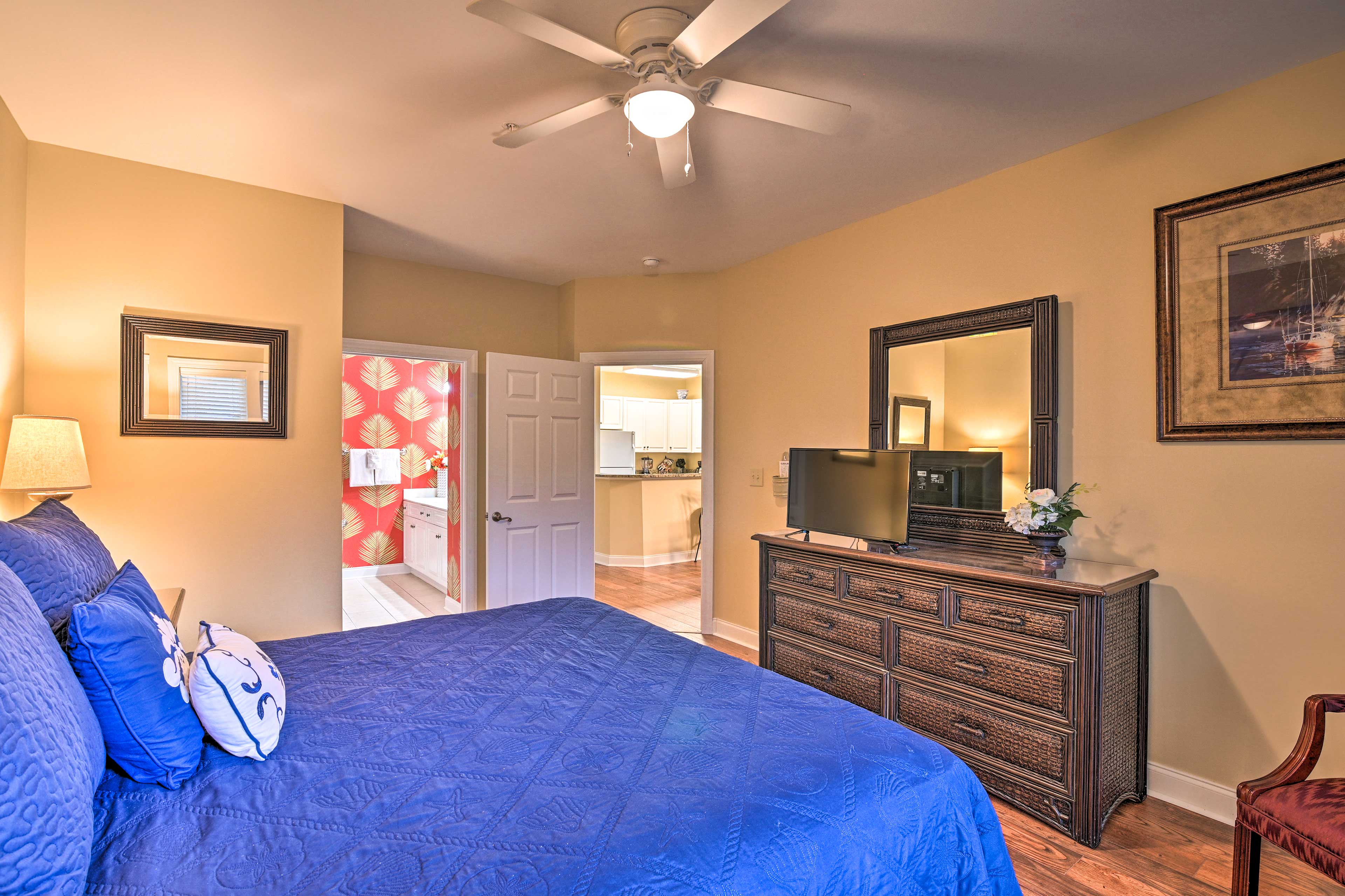 Bedroom 1 | En-Suite Bathroom