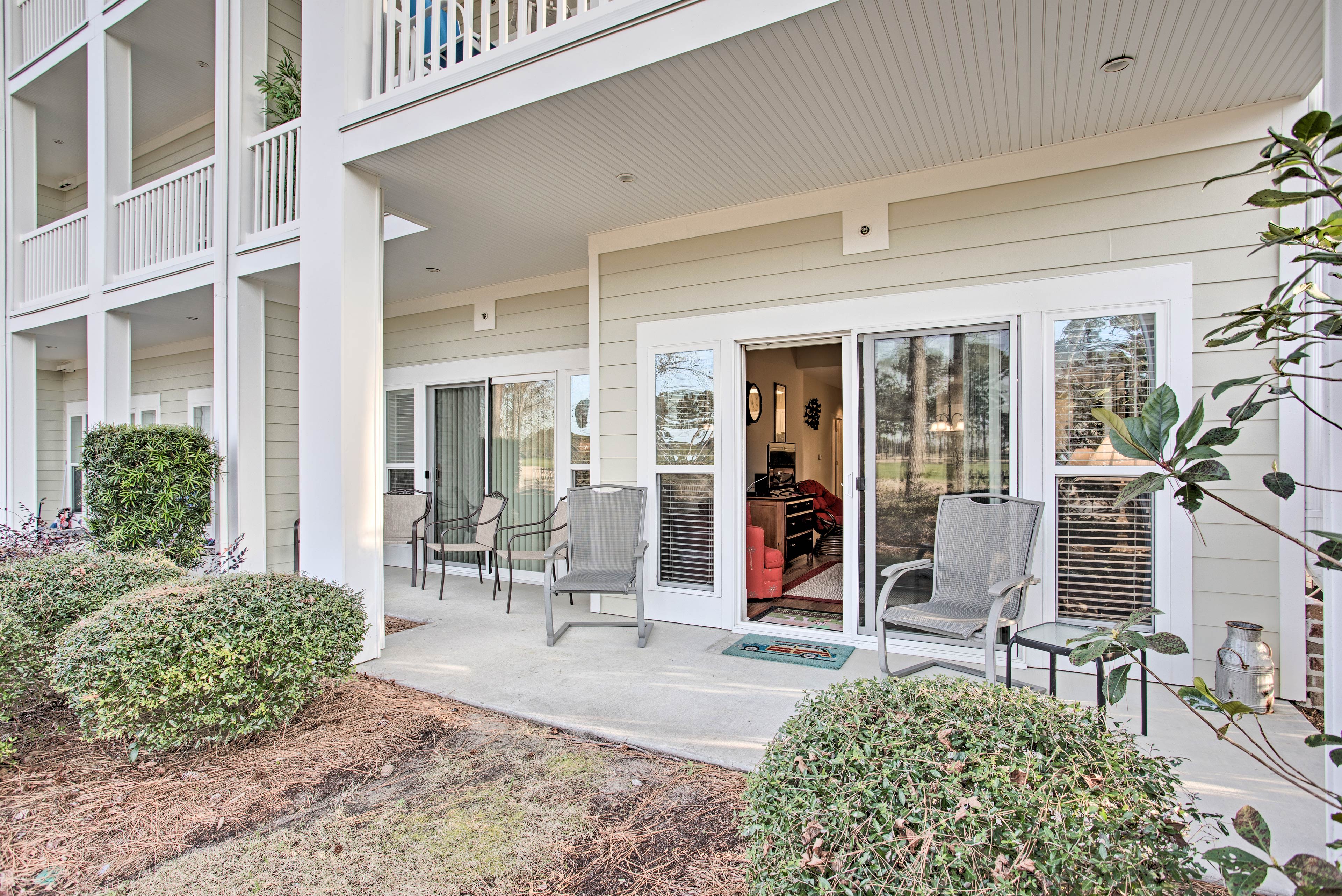 Private Furnished Patio