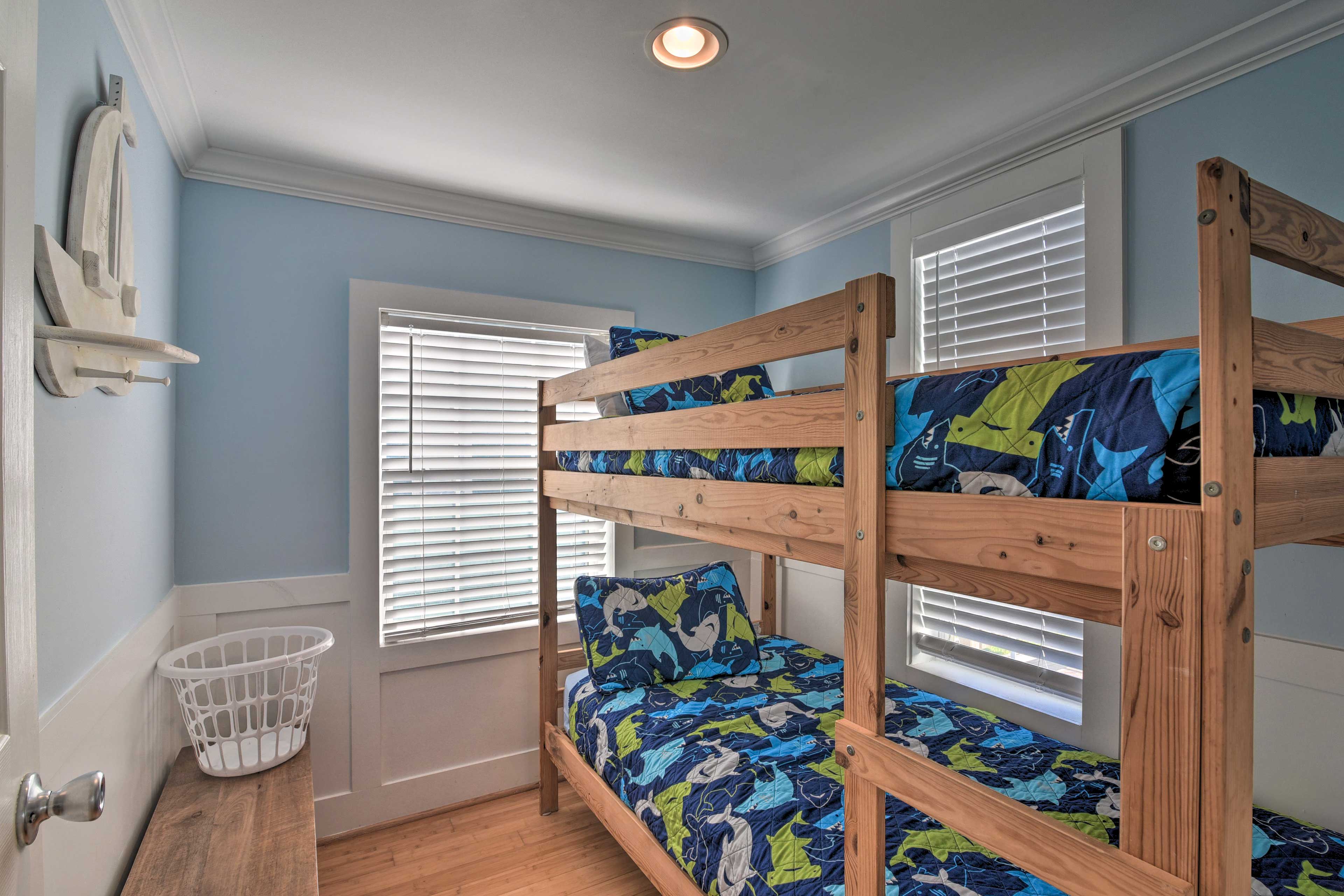 Bedroom 2 | Twin Bunk Bed