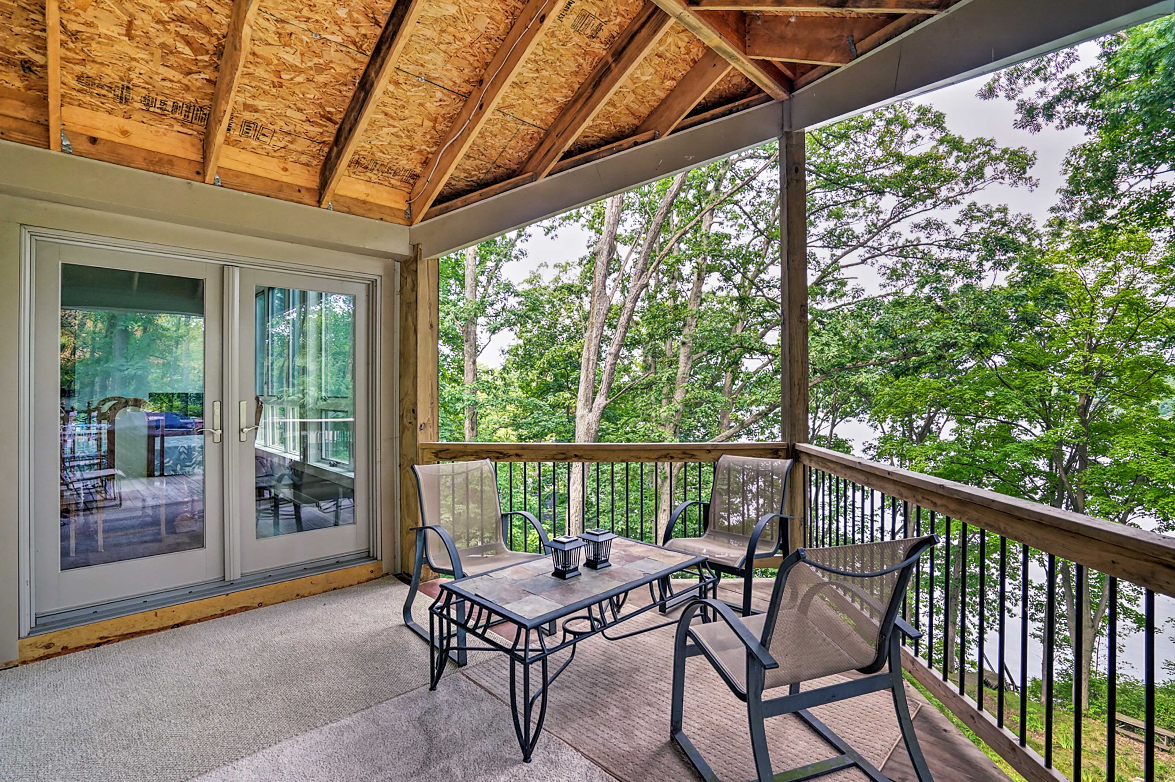 Covered Deck | Lake Views