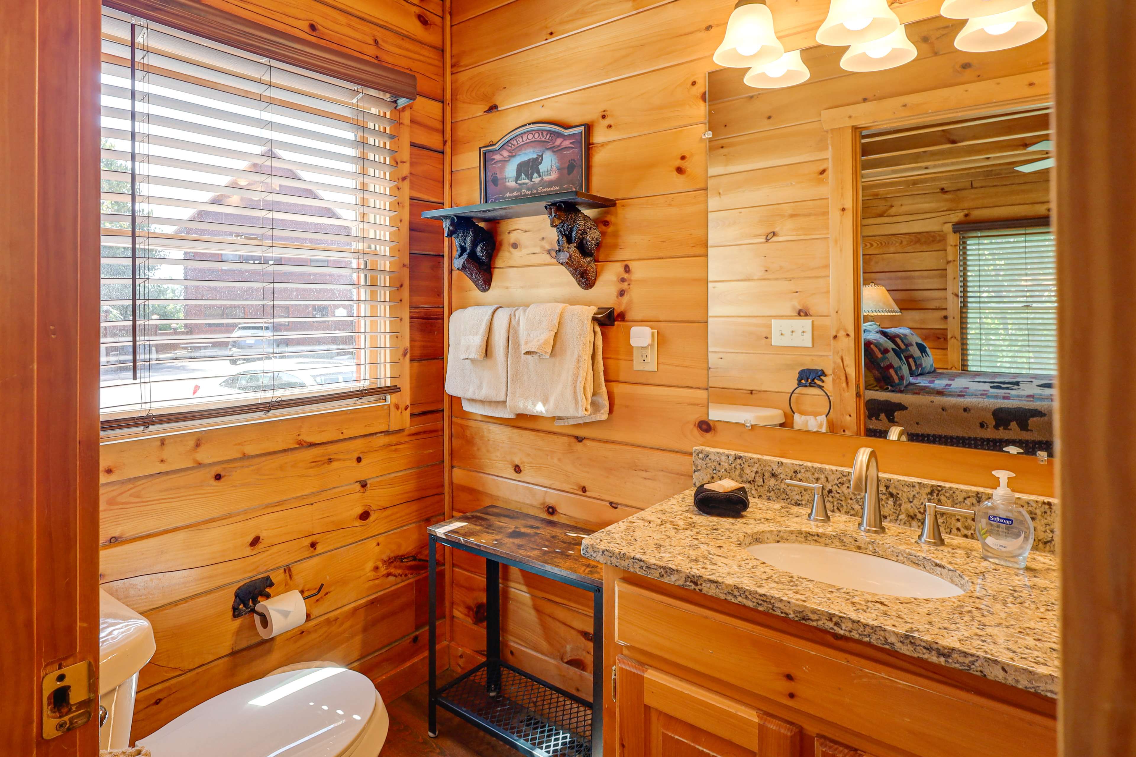 En-Suite Bathroom | Towels Provided