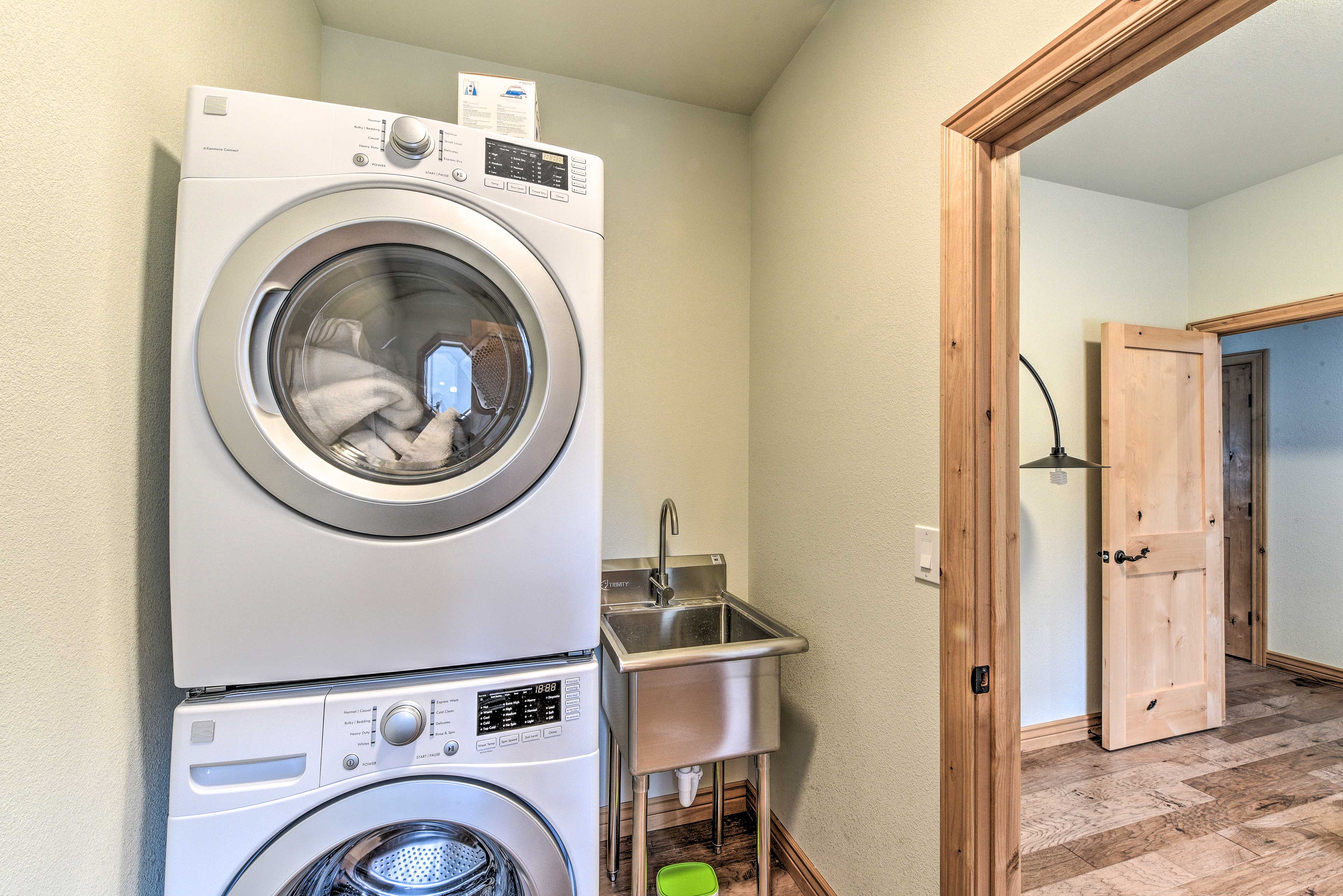 At-Home Laundry | Main Level | Washer + Dryer | Laundry Detergent