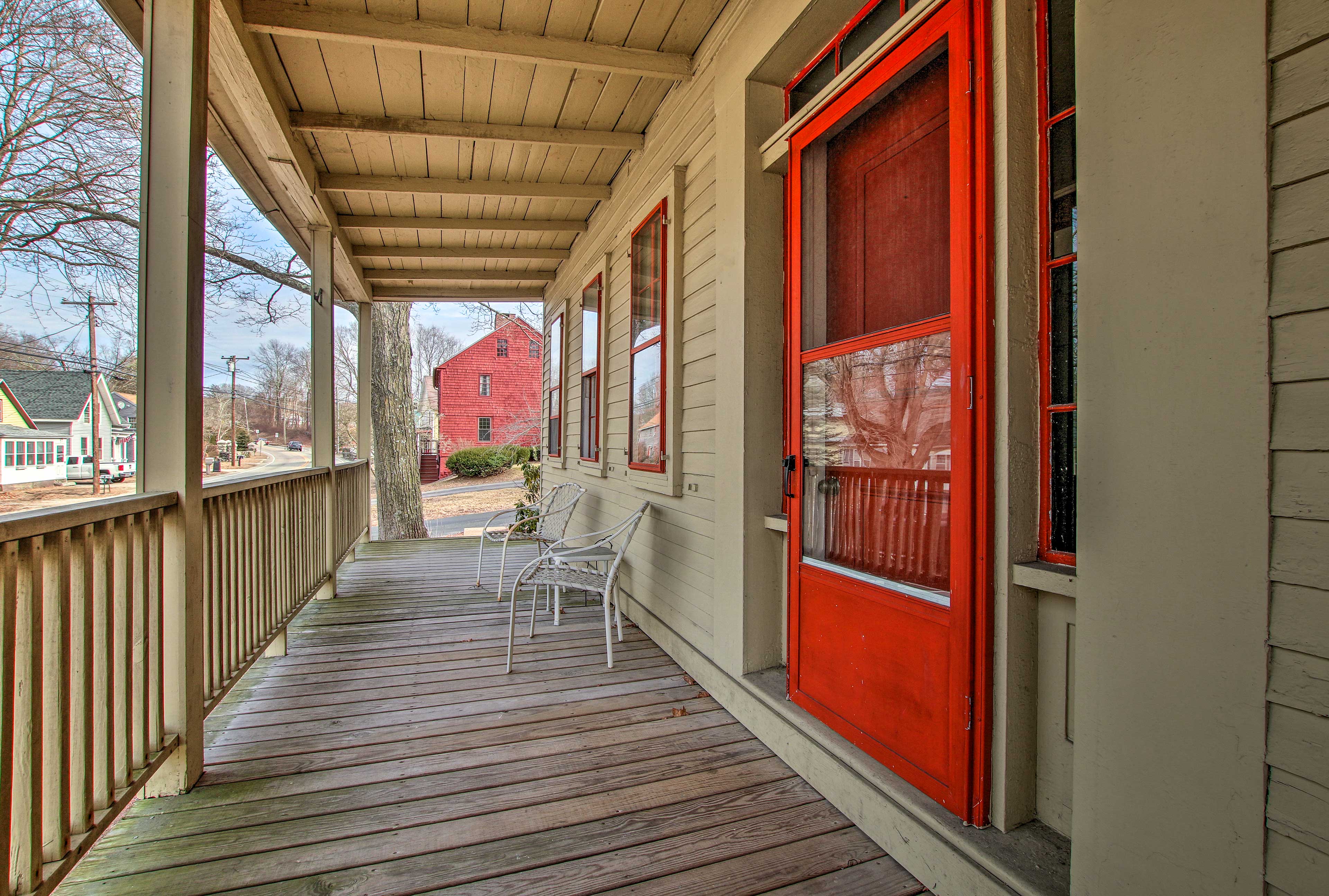 Porch | Entry