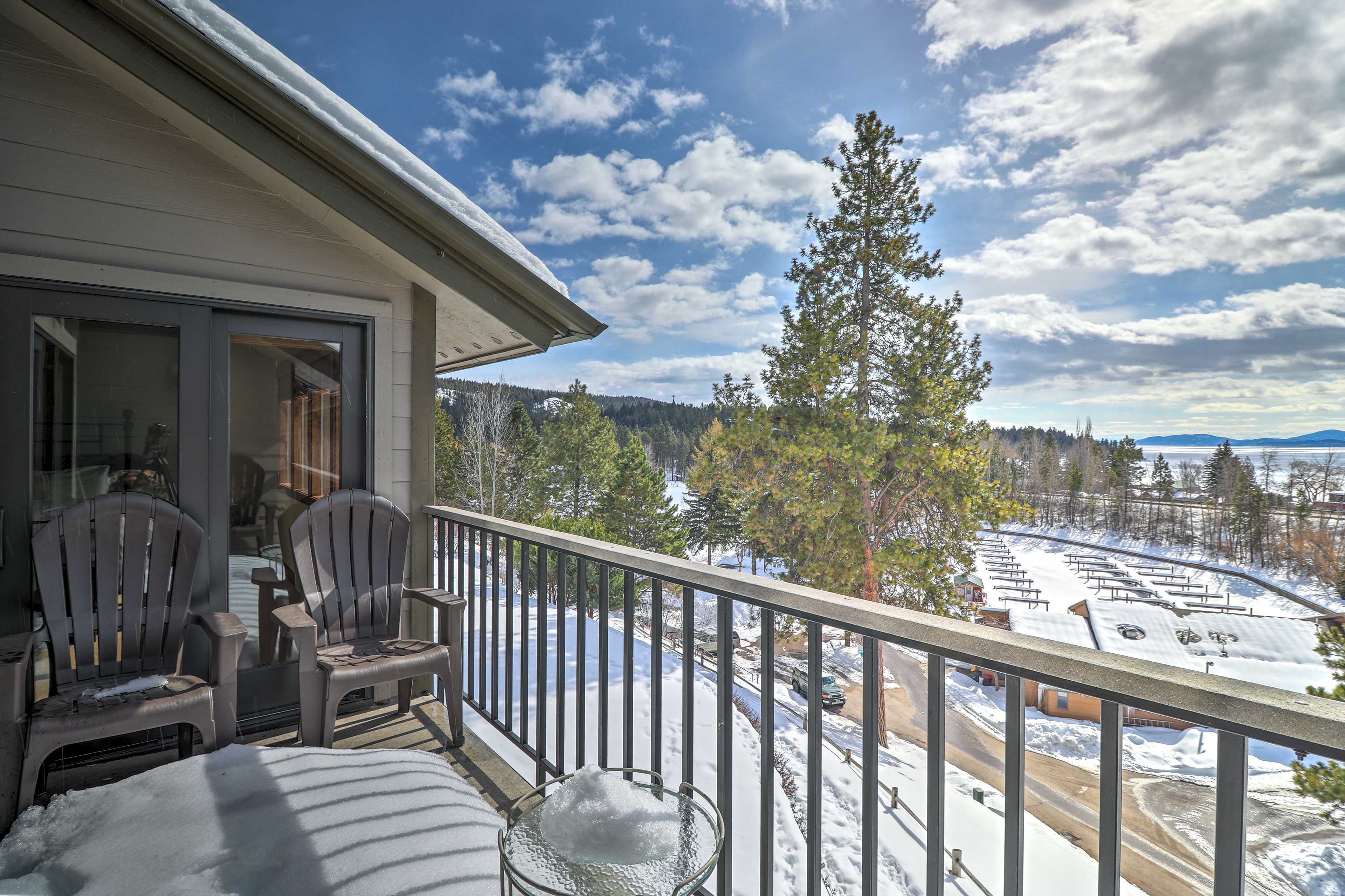 Private Balcony | Marina & Mountain Views