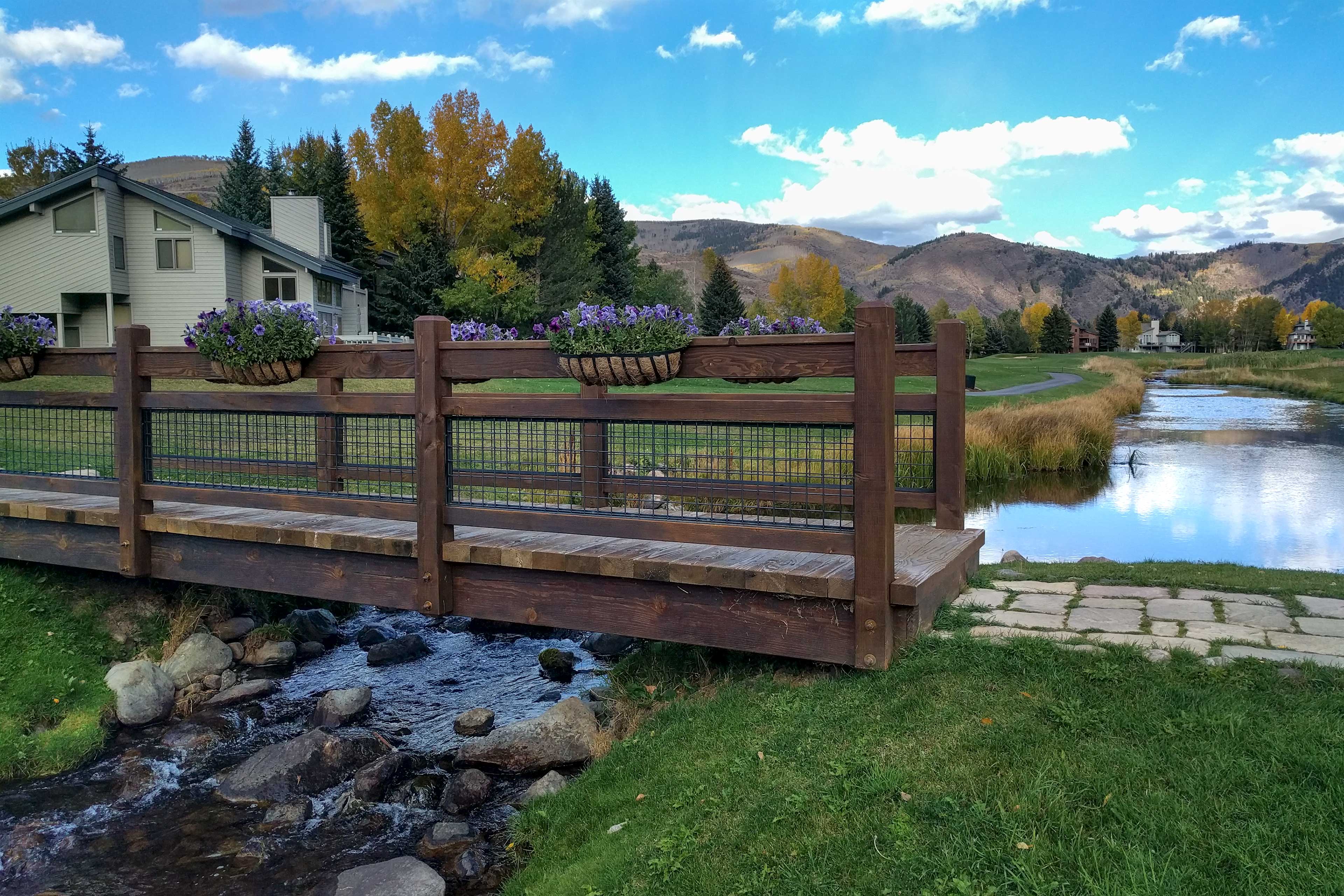 The home sits at an ideal location on the EagleVail Golf Course.