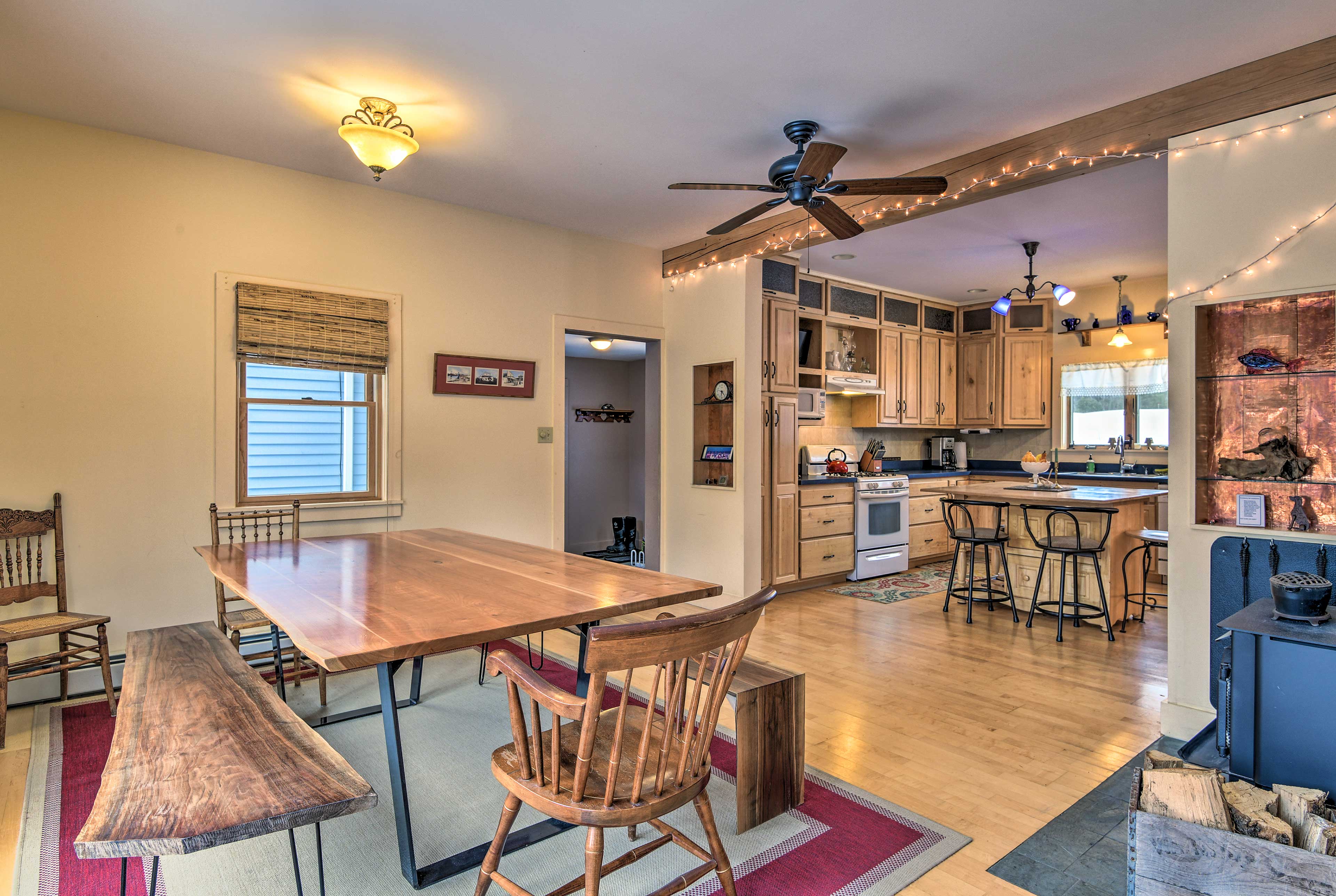 Dining Area/Kitchen