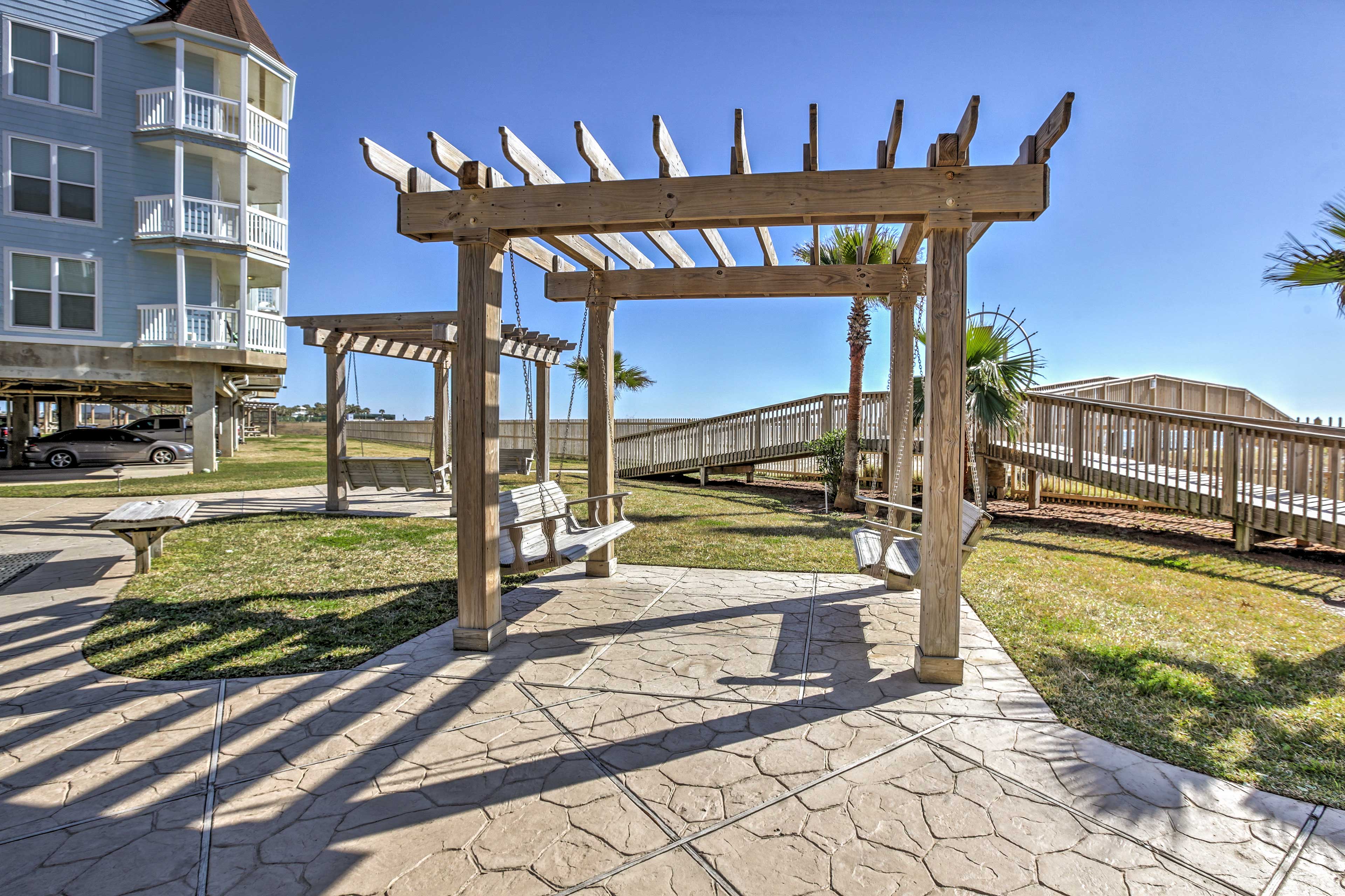 Community Amenities | Pergola