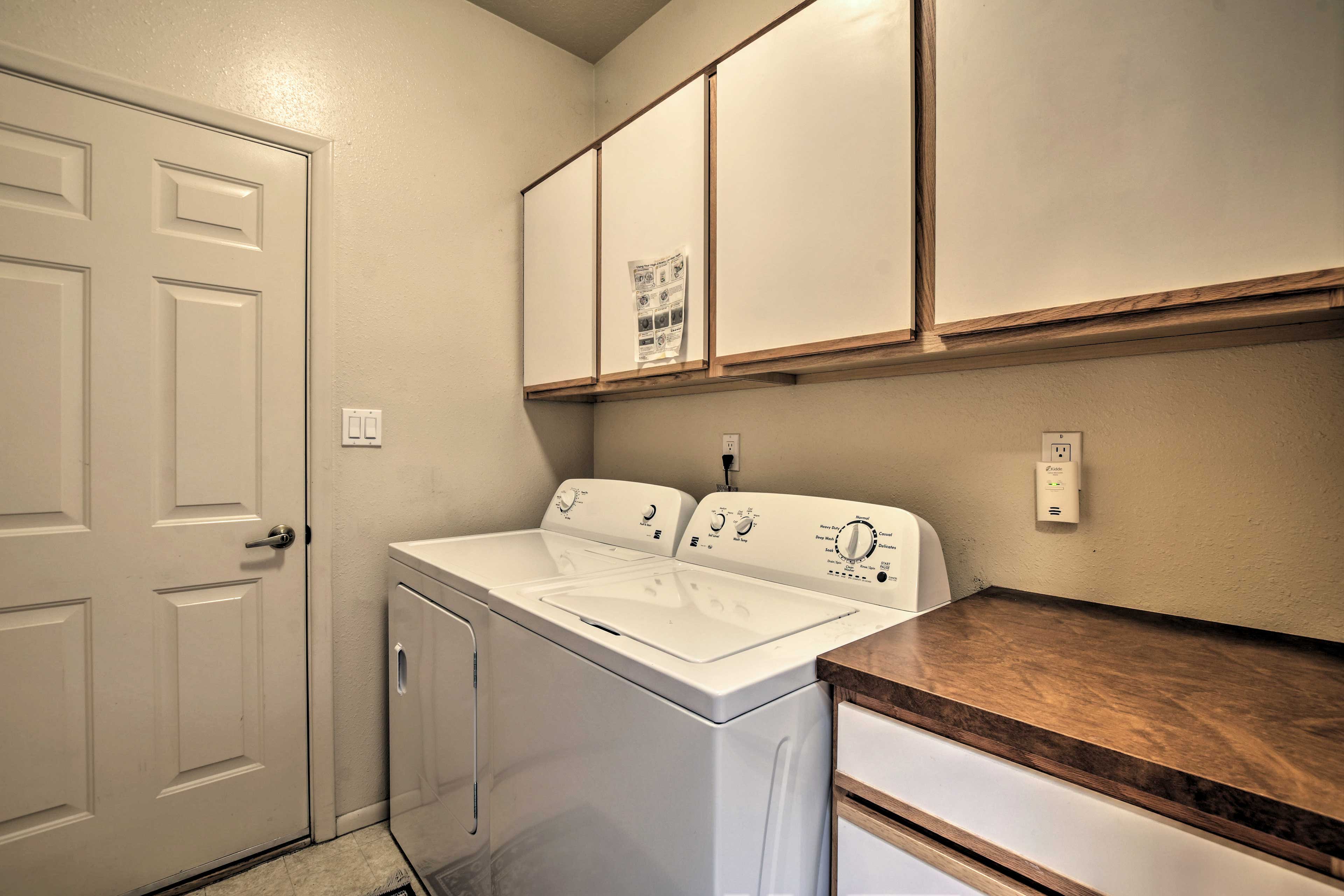 Laundry Room | Washer & Dryer