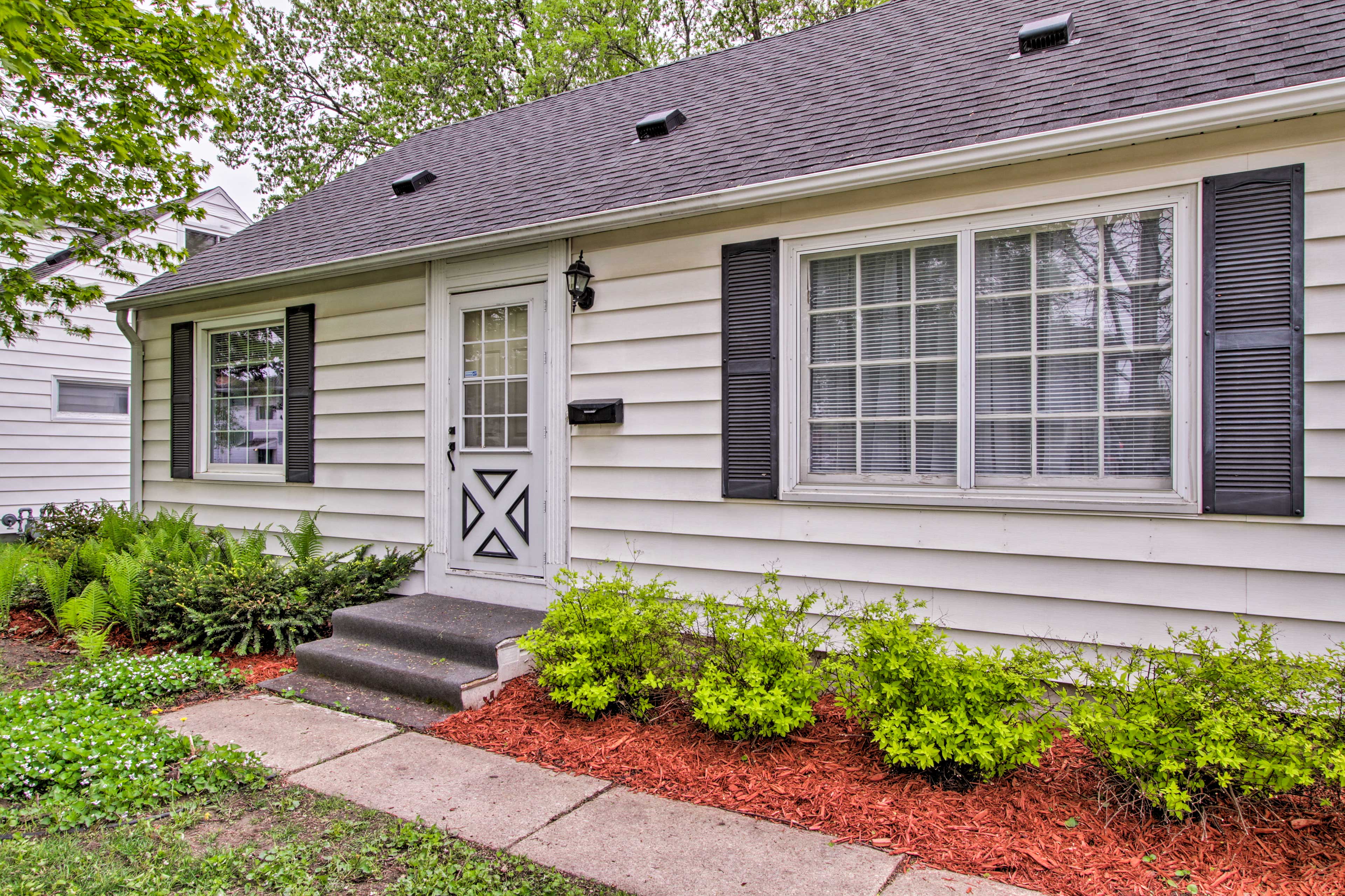 Property Exterior | Keyless Entry