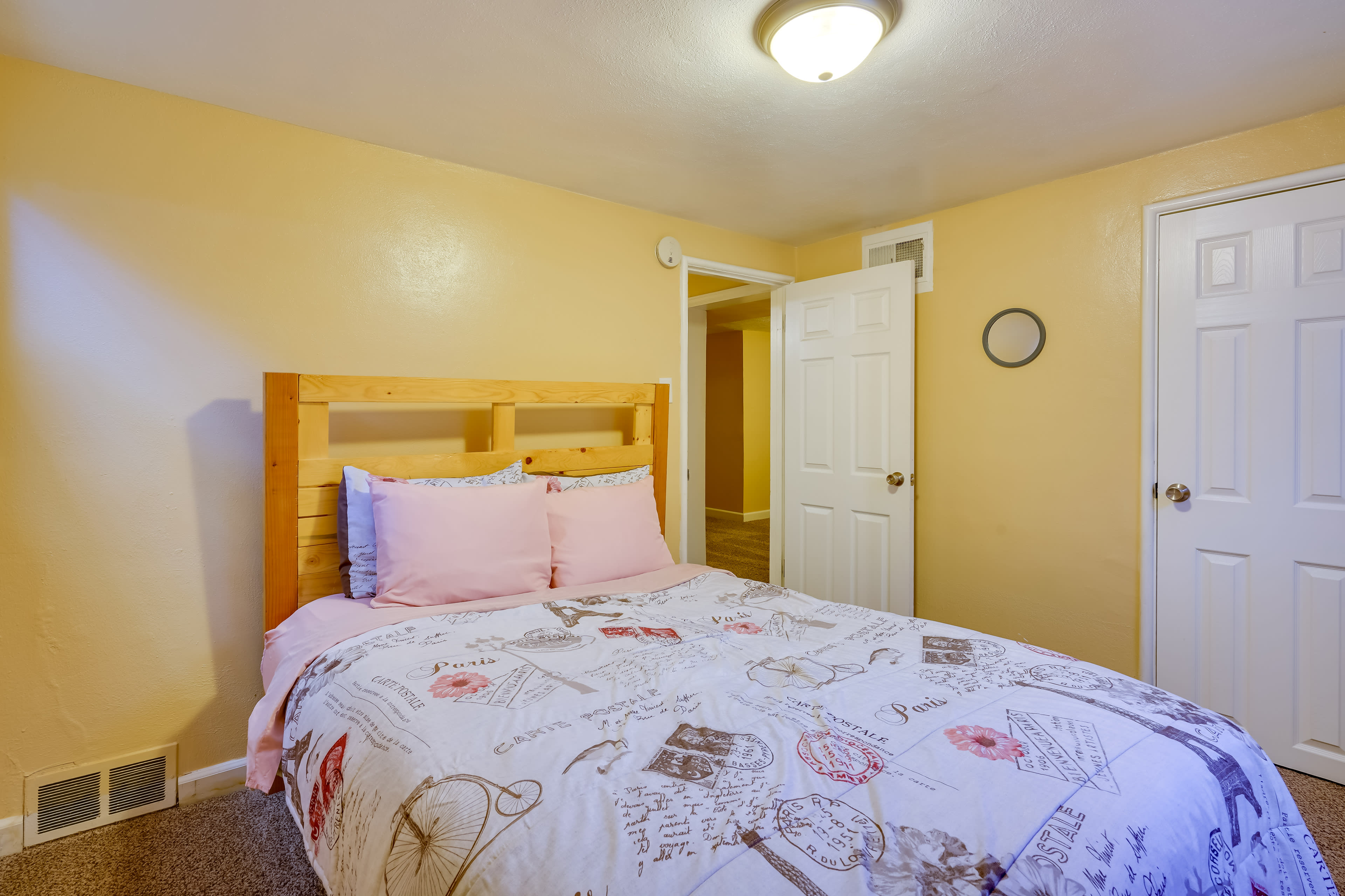 Bedroom 4 | Queen Bed | Basement