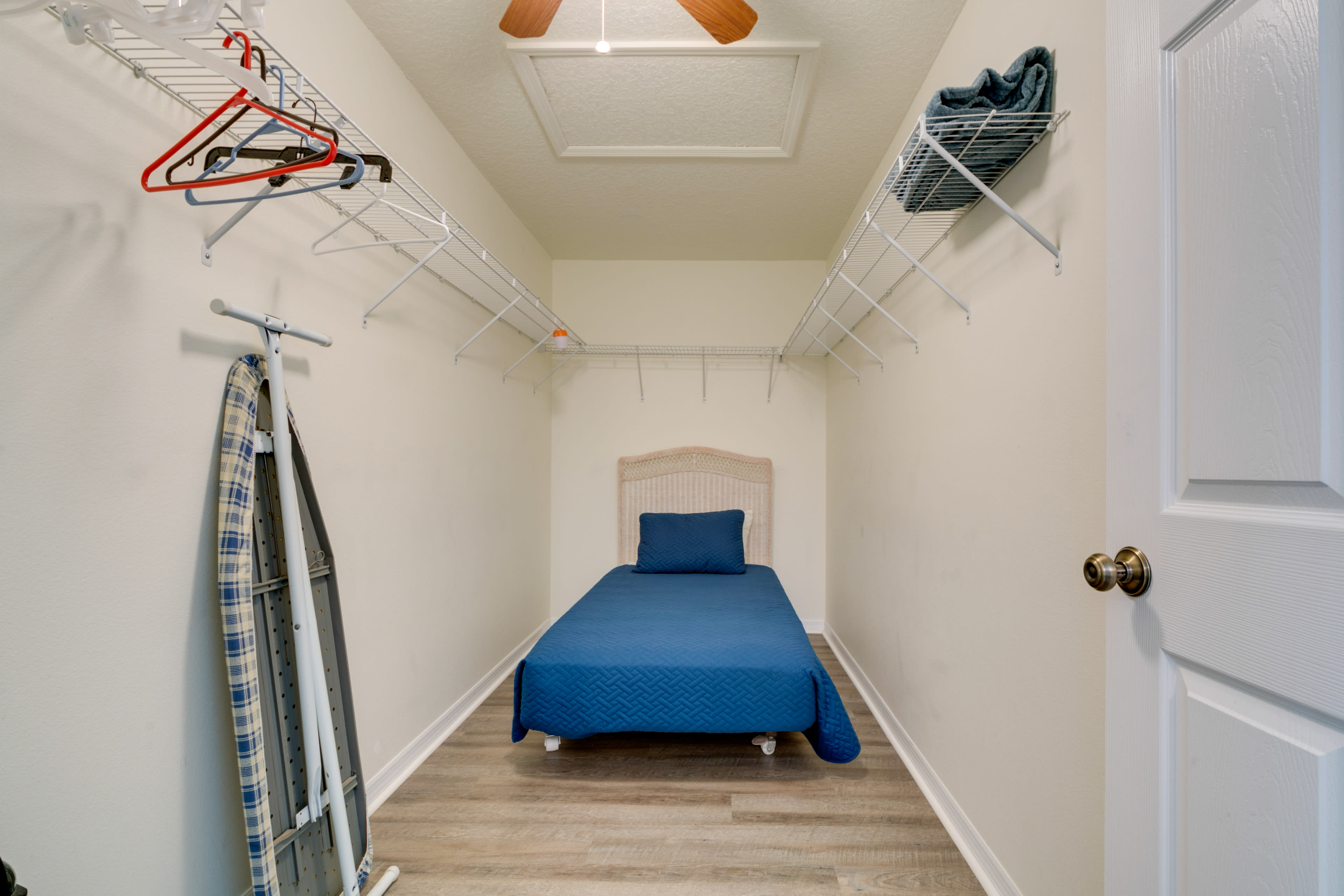 Walk-In Closet | Twin Bed