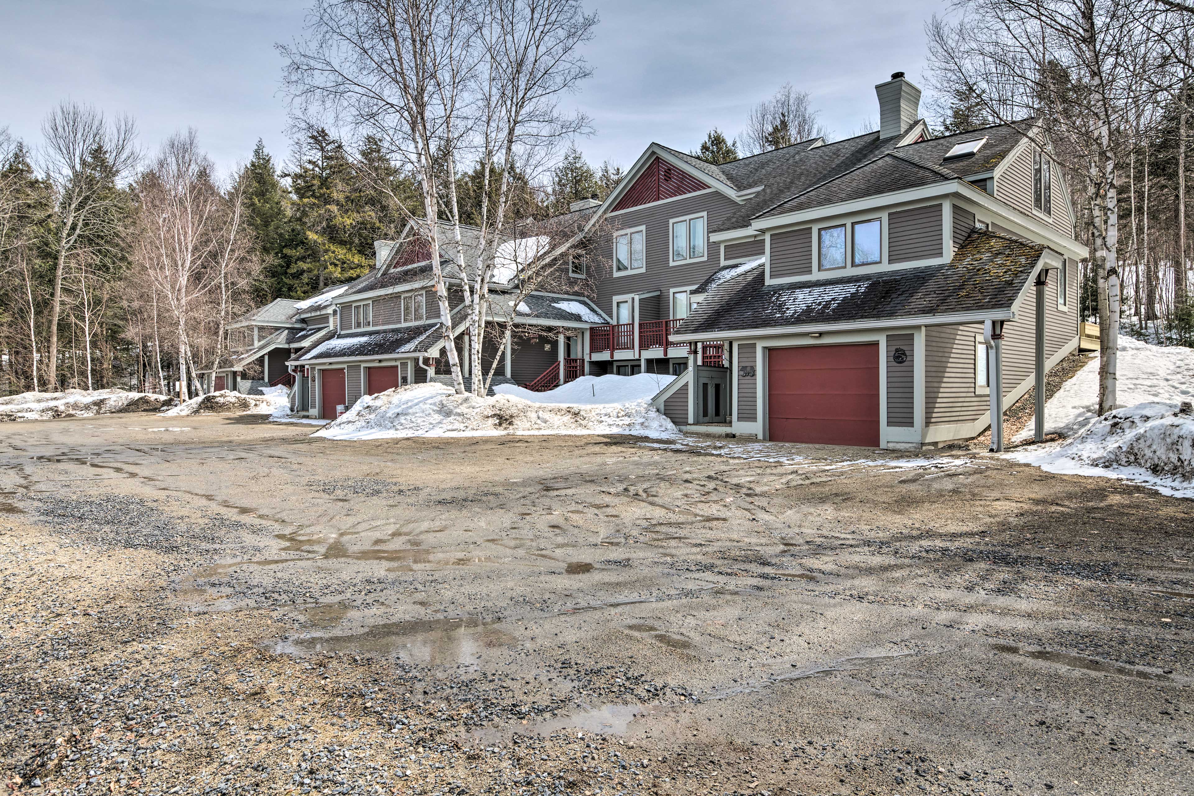 Parking | Driveway (2 Vehicles)