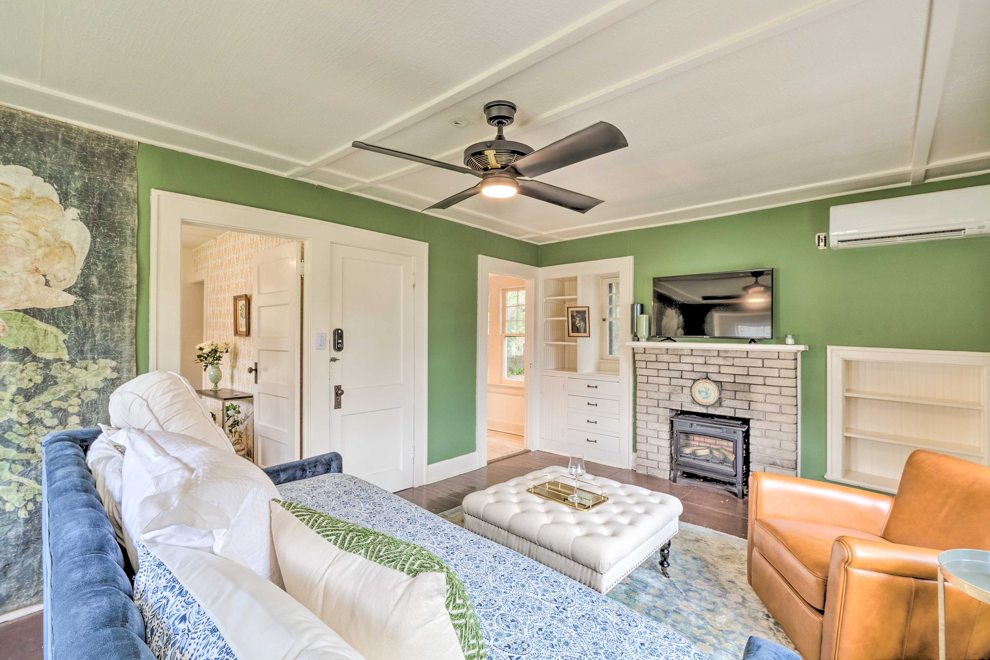 Make yourself at home in this Gainesville vacation rental cottage.