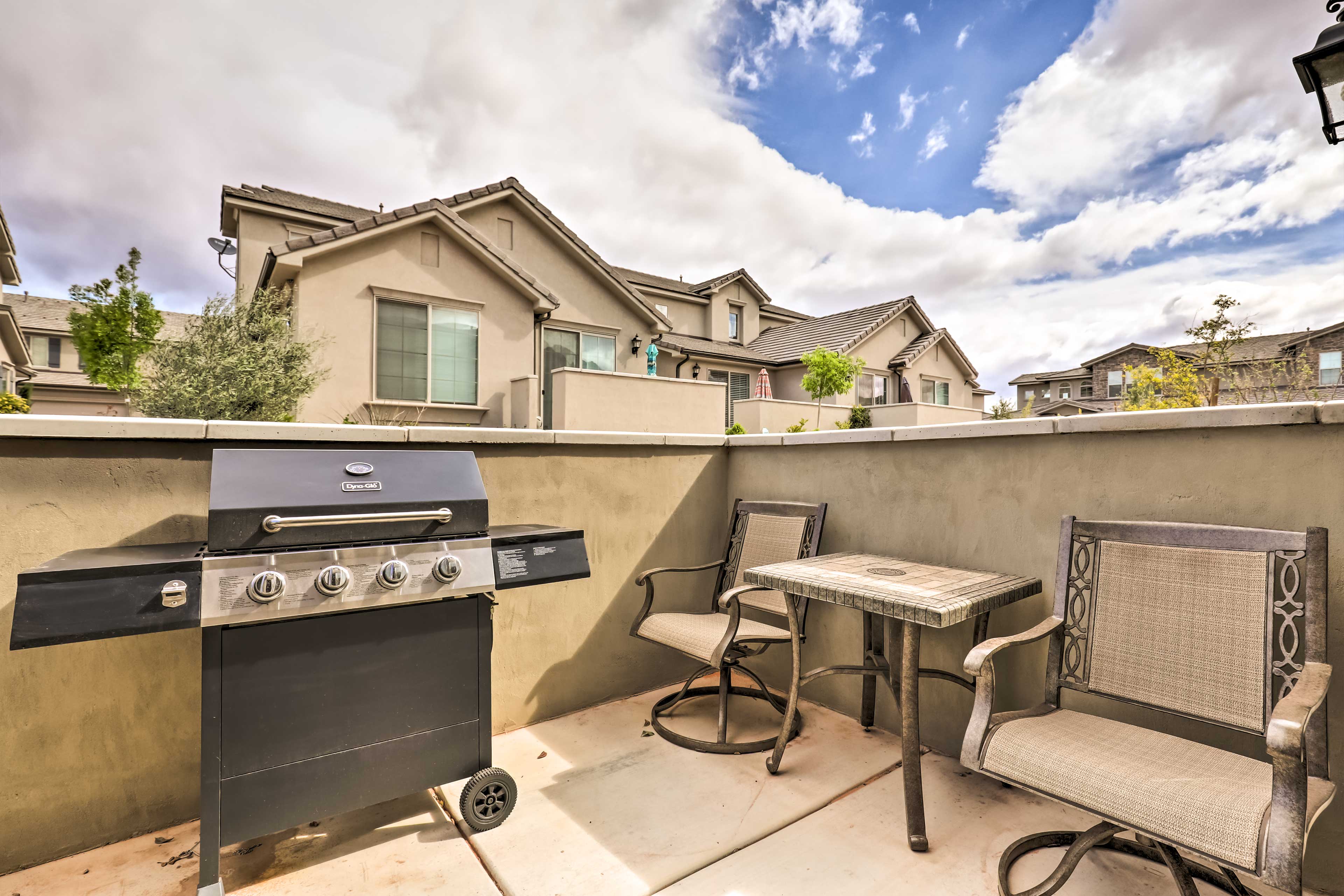 Outdoor Space | Private Patio | Gas Grill | Free WiFi