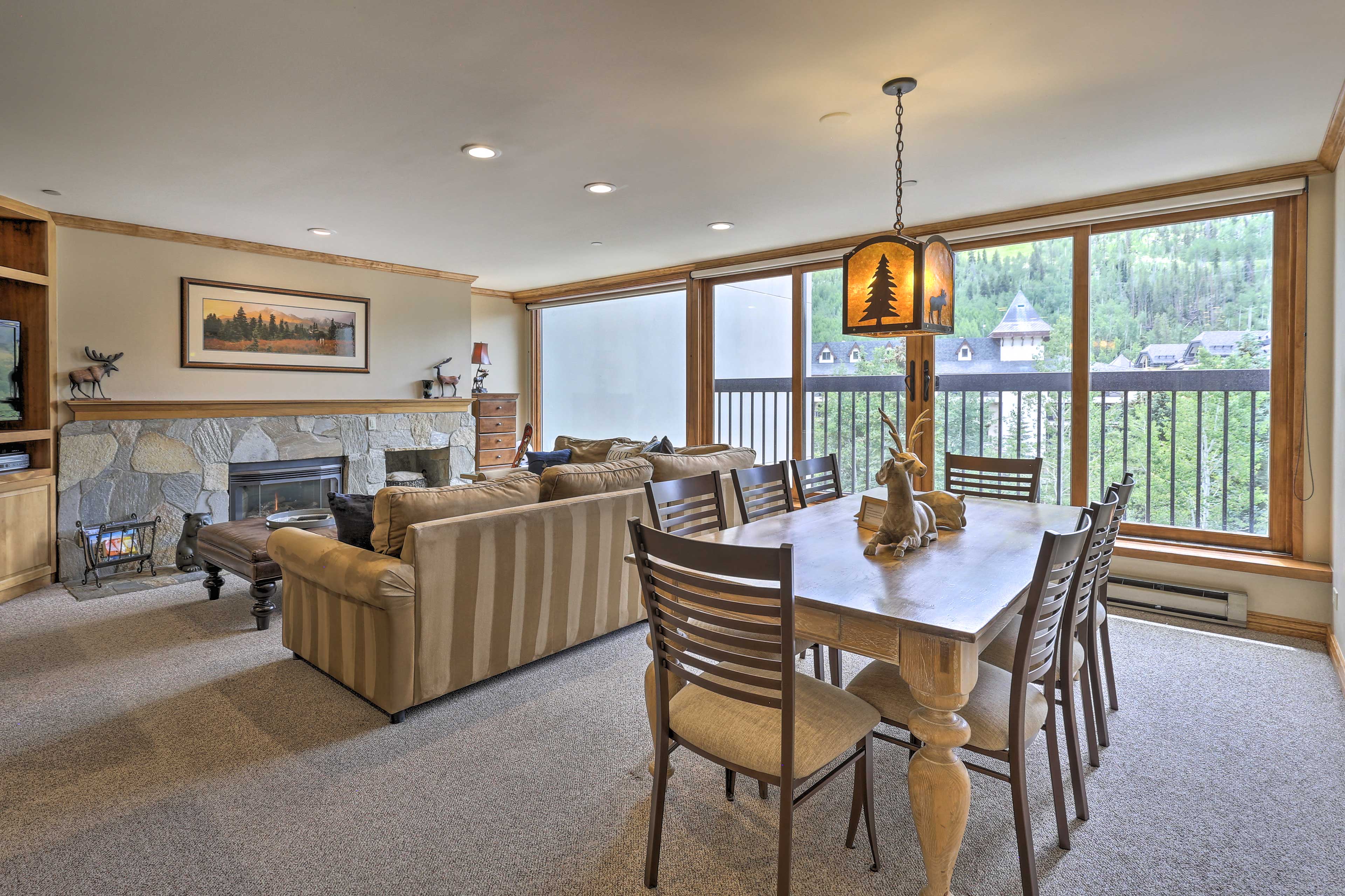 Dining Table | Dishware Provided