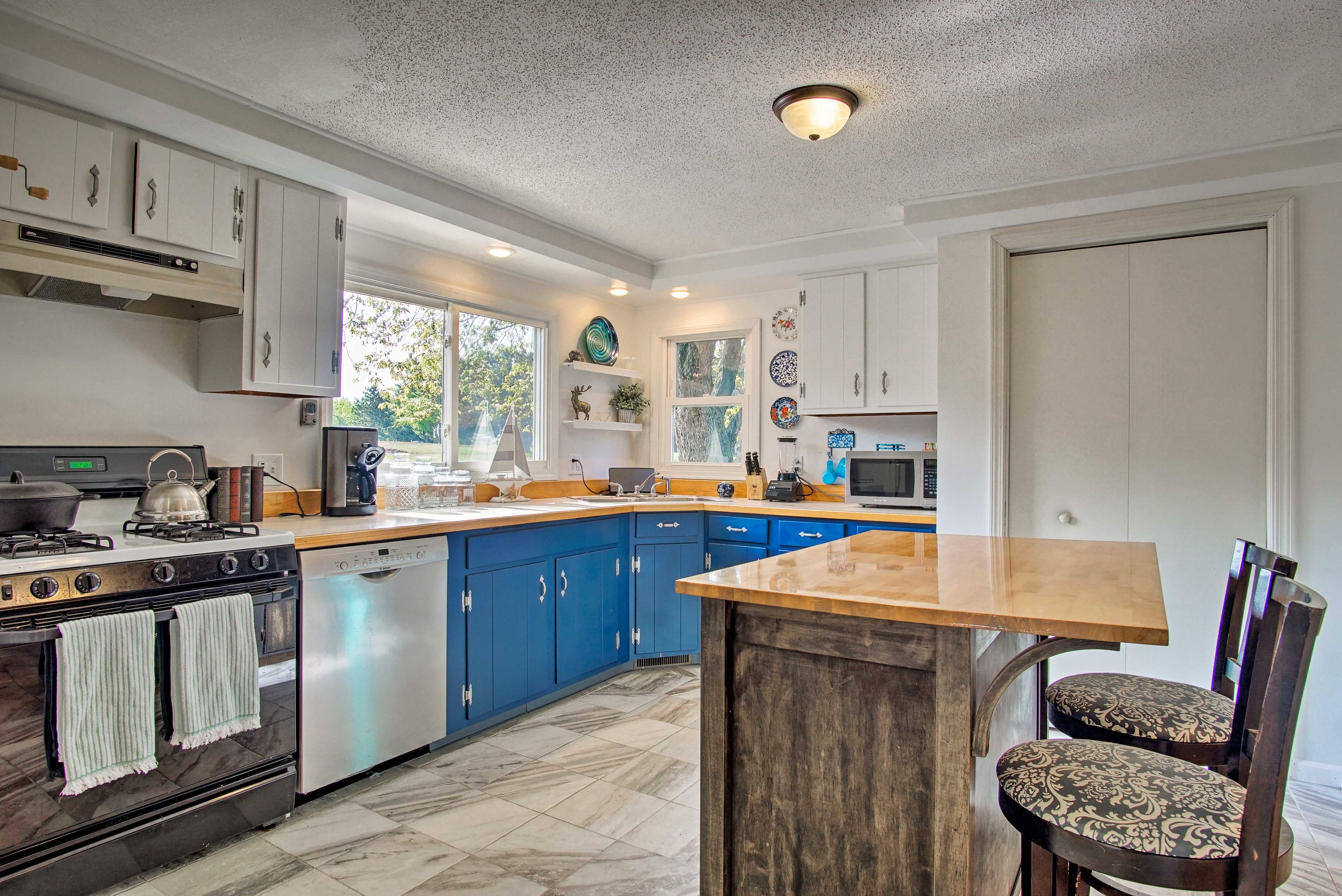 Kitchen | Blender | Coffee Maker | Toaster | Spices