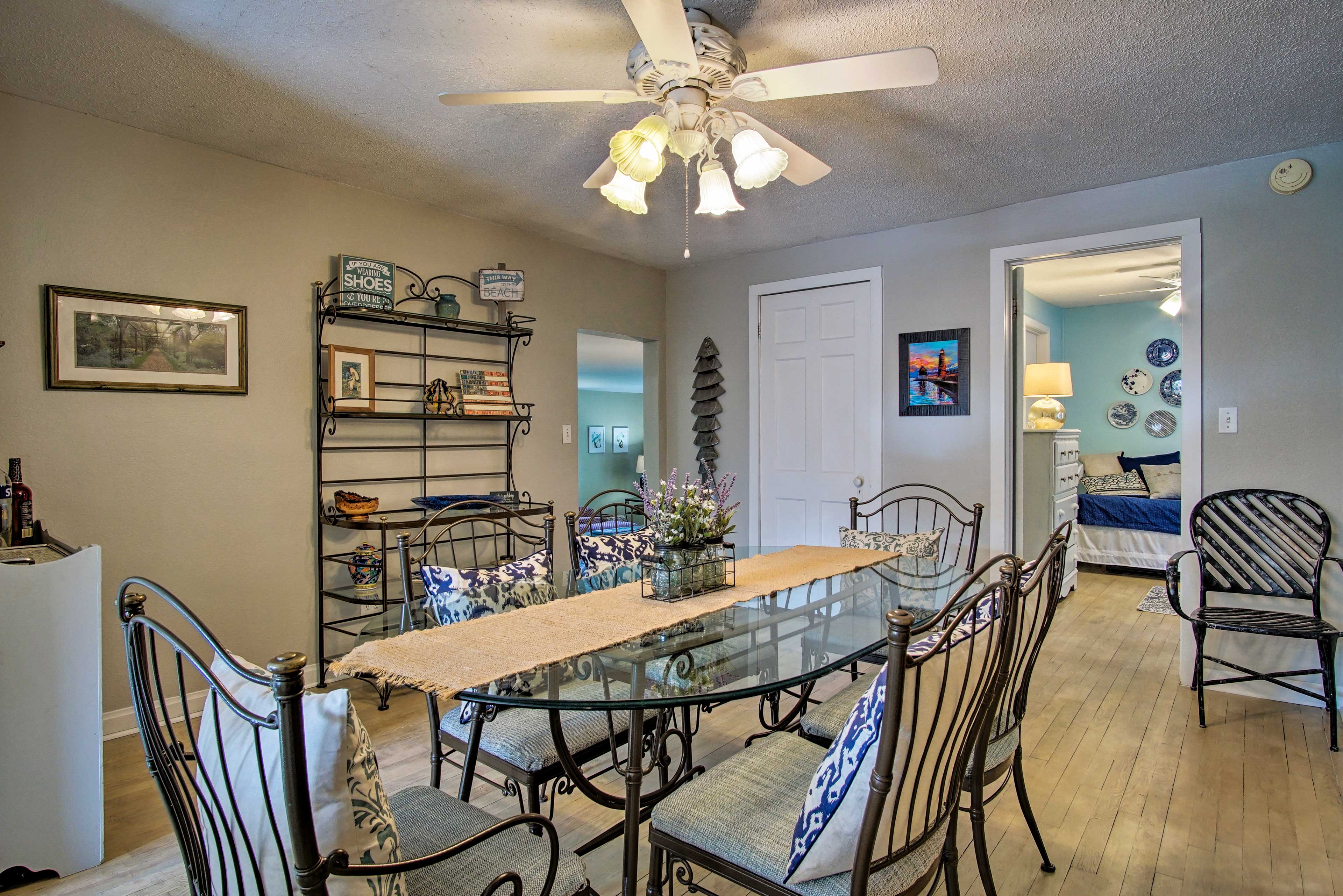 Dining Area | Dishware & Flatware