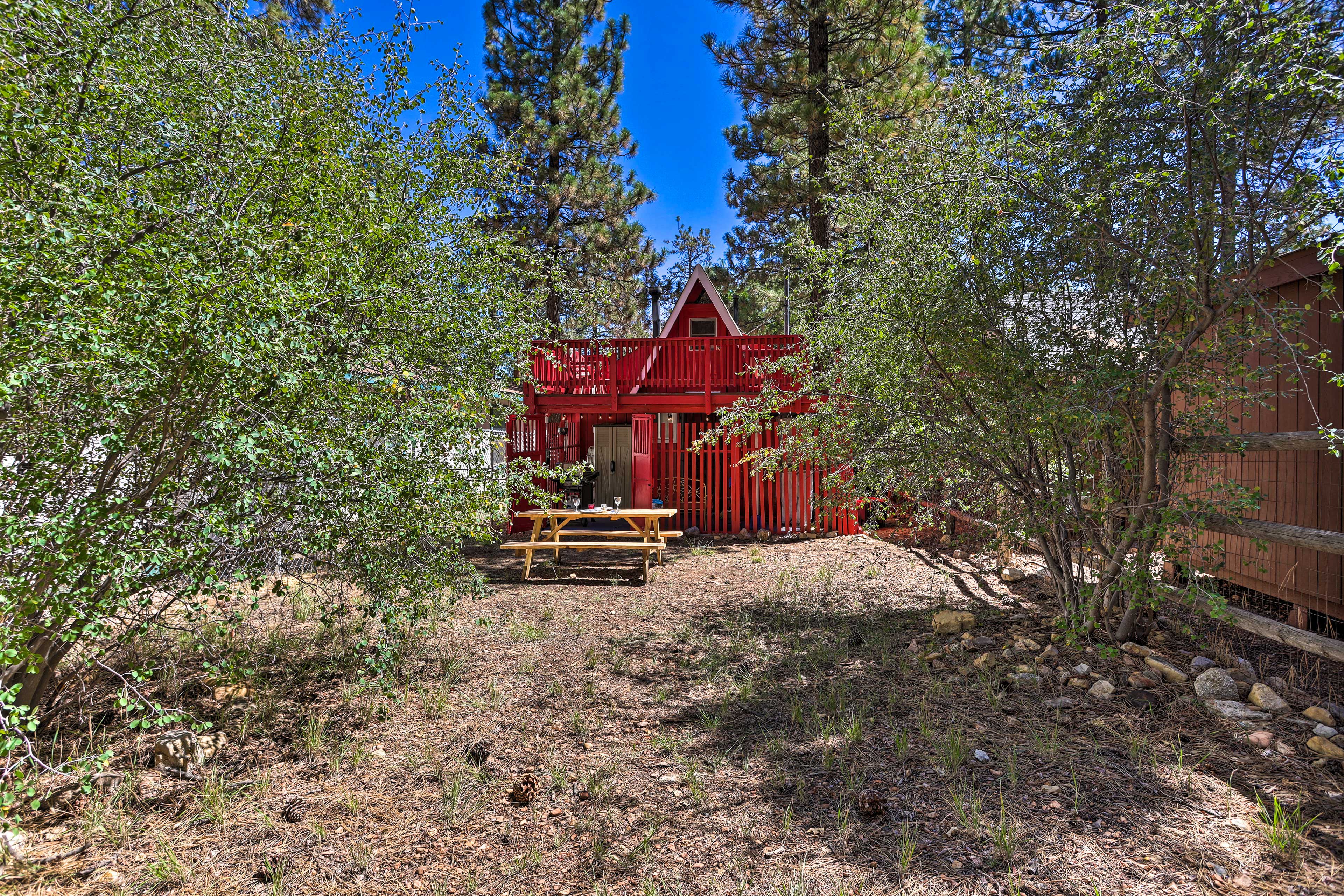 Big Bear Lake (15 Minutes Away)