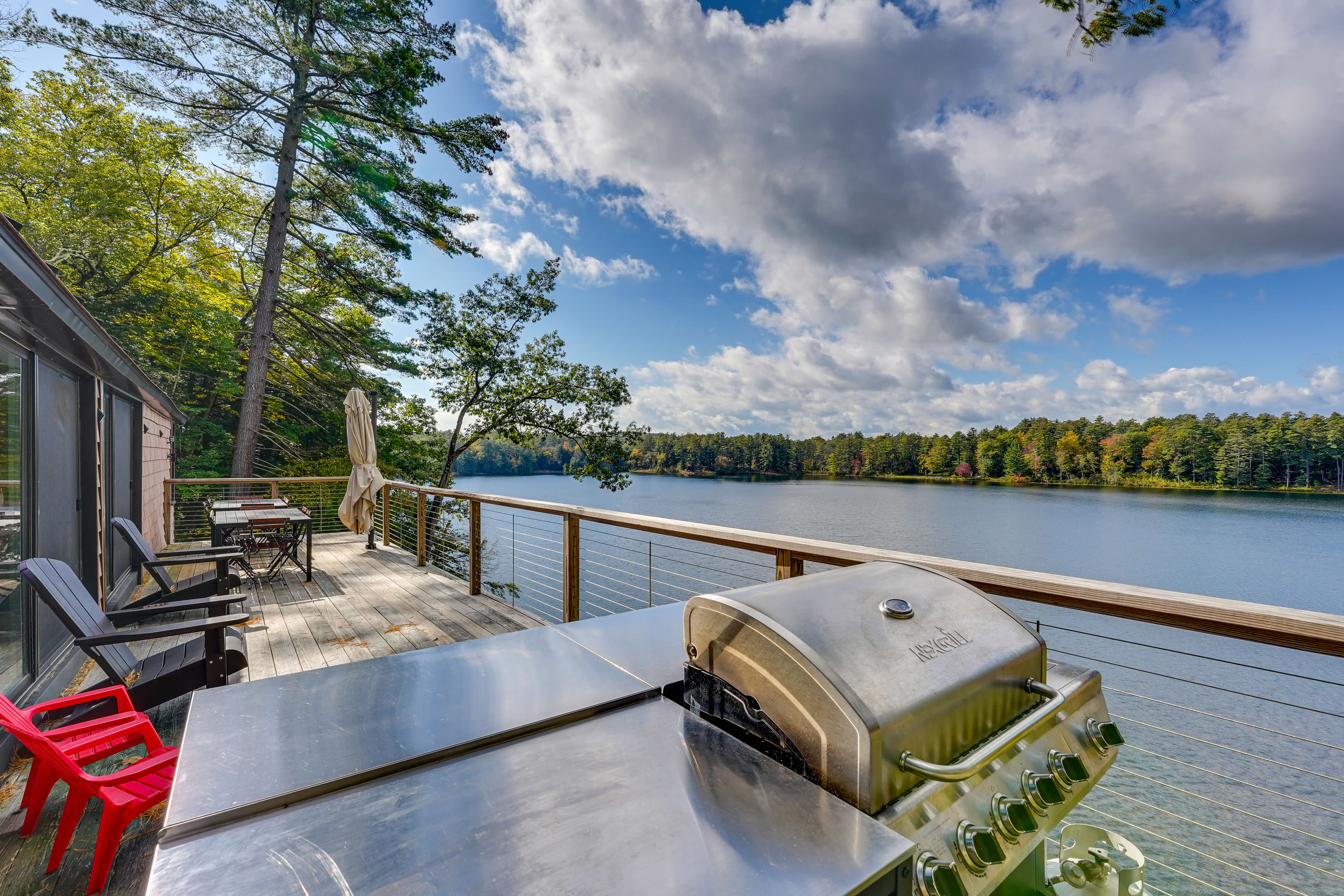 Deck | Outdoor Dining